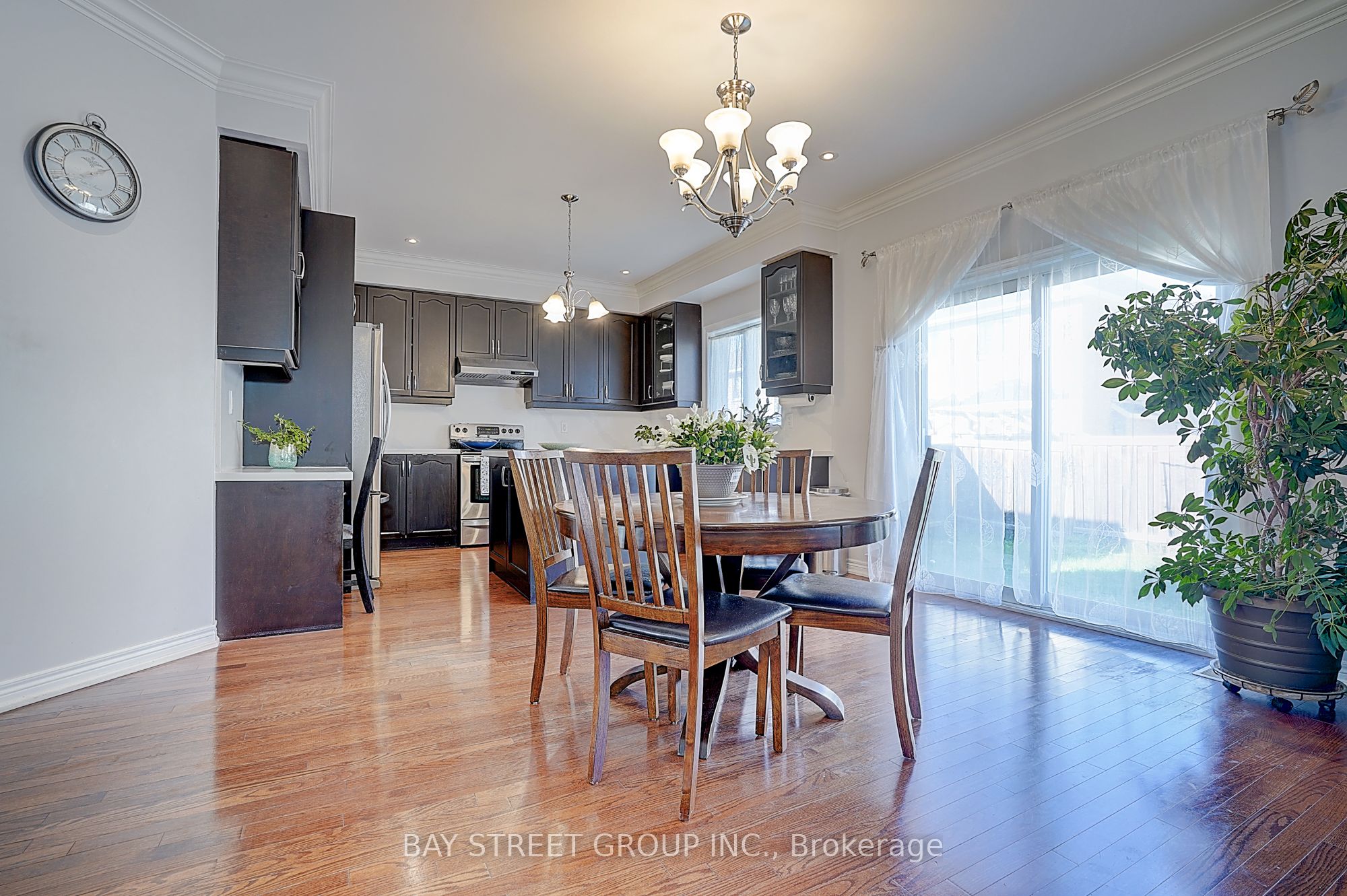 90 Gable Avenue Property Photo 16