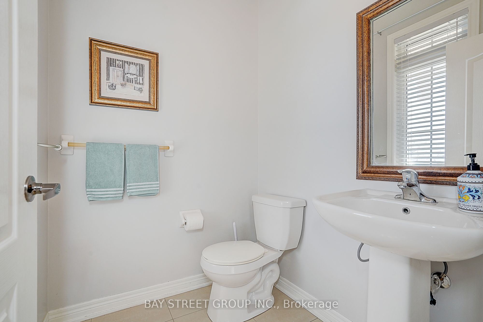 90 Gable Avenue Property Photo 18