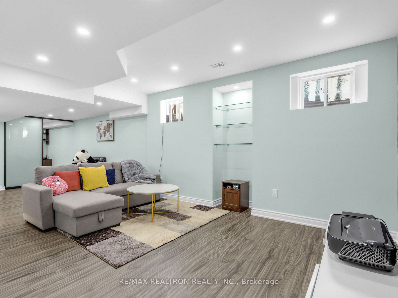 21 Rennie Avenue Property Photo 43