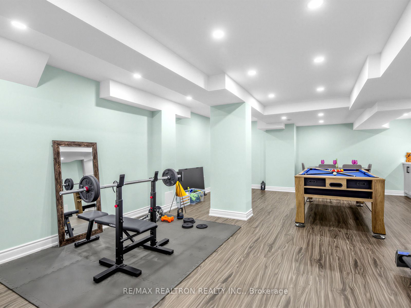 21 Rennie Avenue Property Photo 45