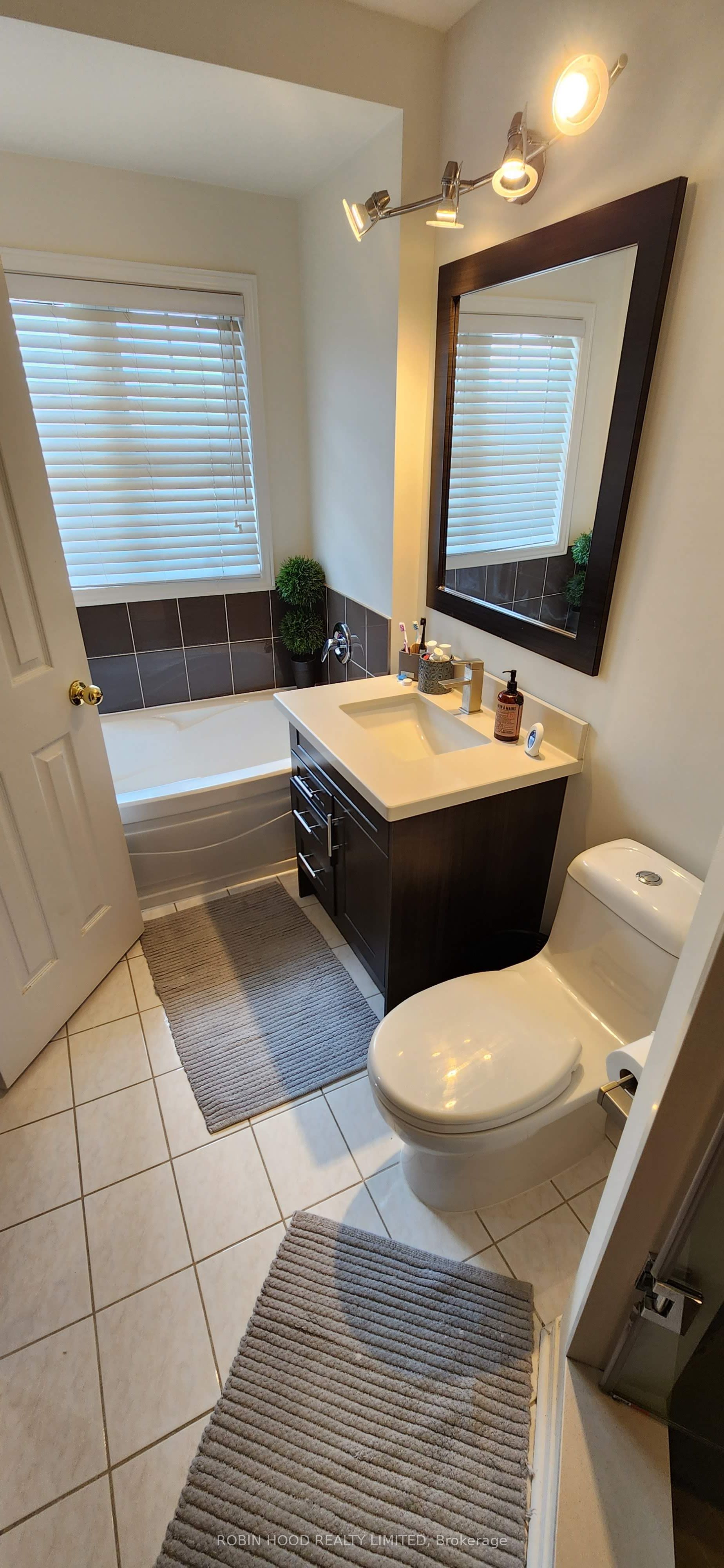 103 Selkirk Drive Property Photo 9