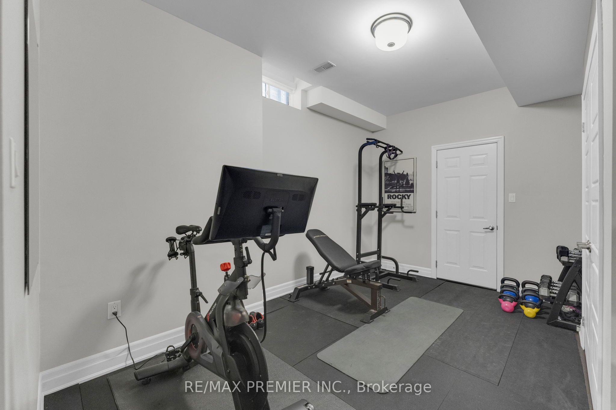 14 King Boulevard Property Photo 41