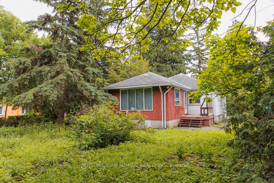 60 Arnold Avenue Property Photo 6