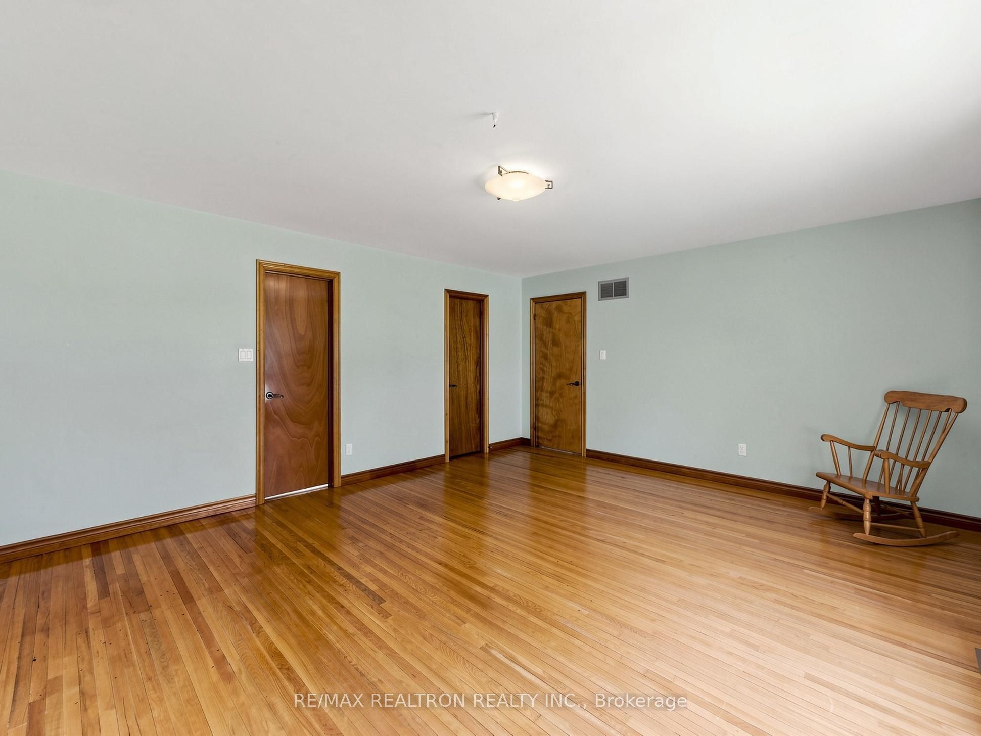 179 Douglas Road Property Photo 3