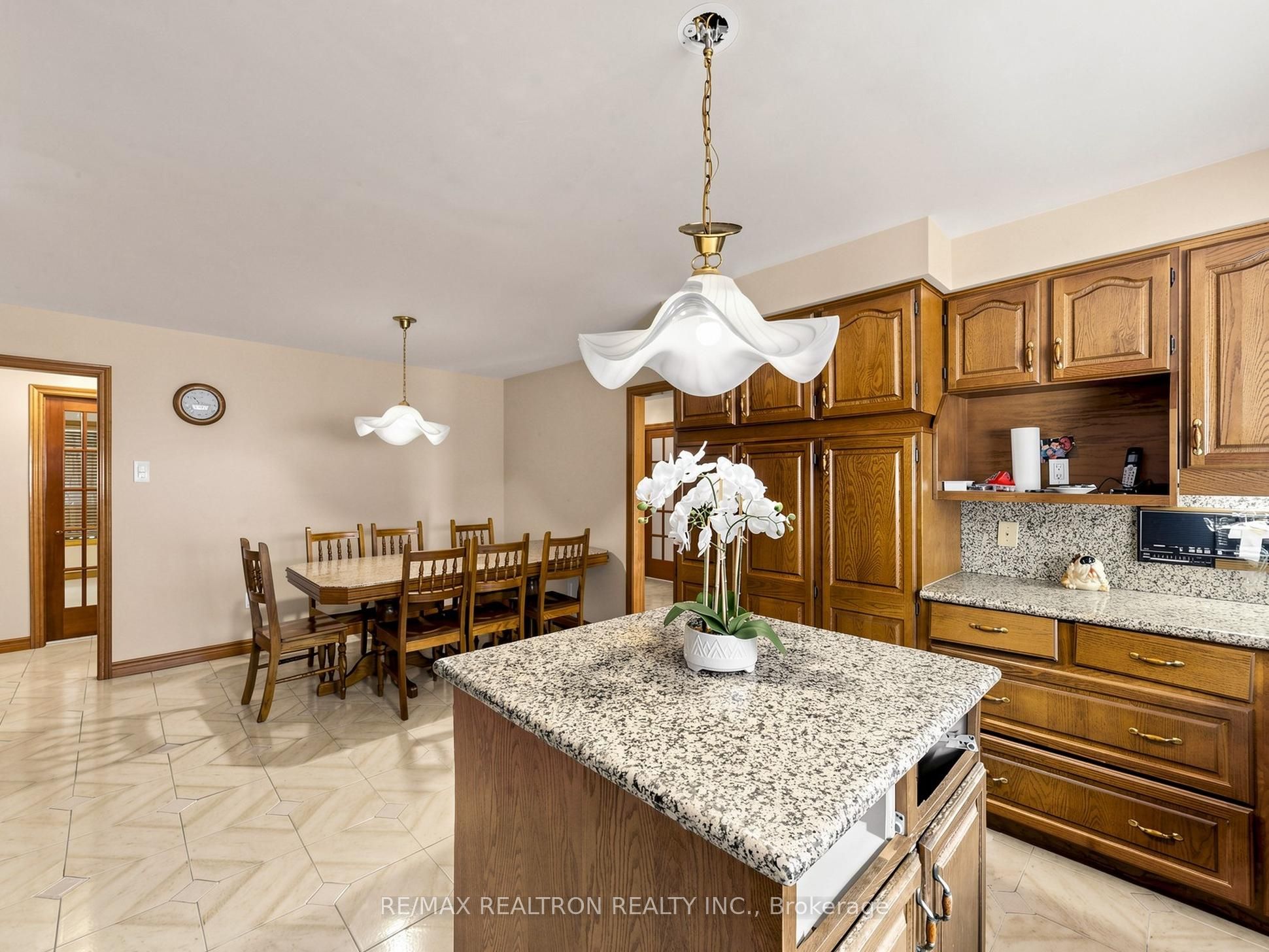 179 Douglas Road Property Photo 10