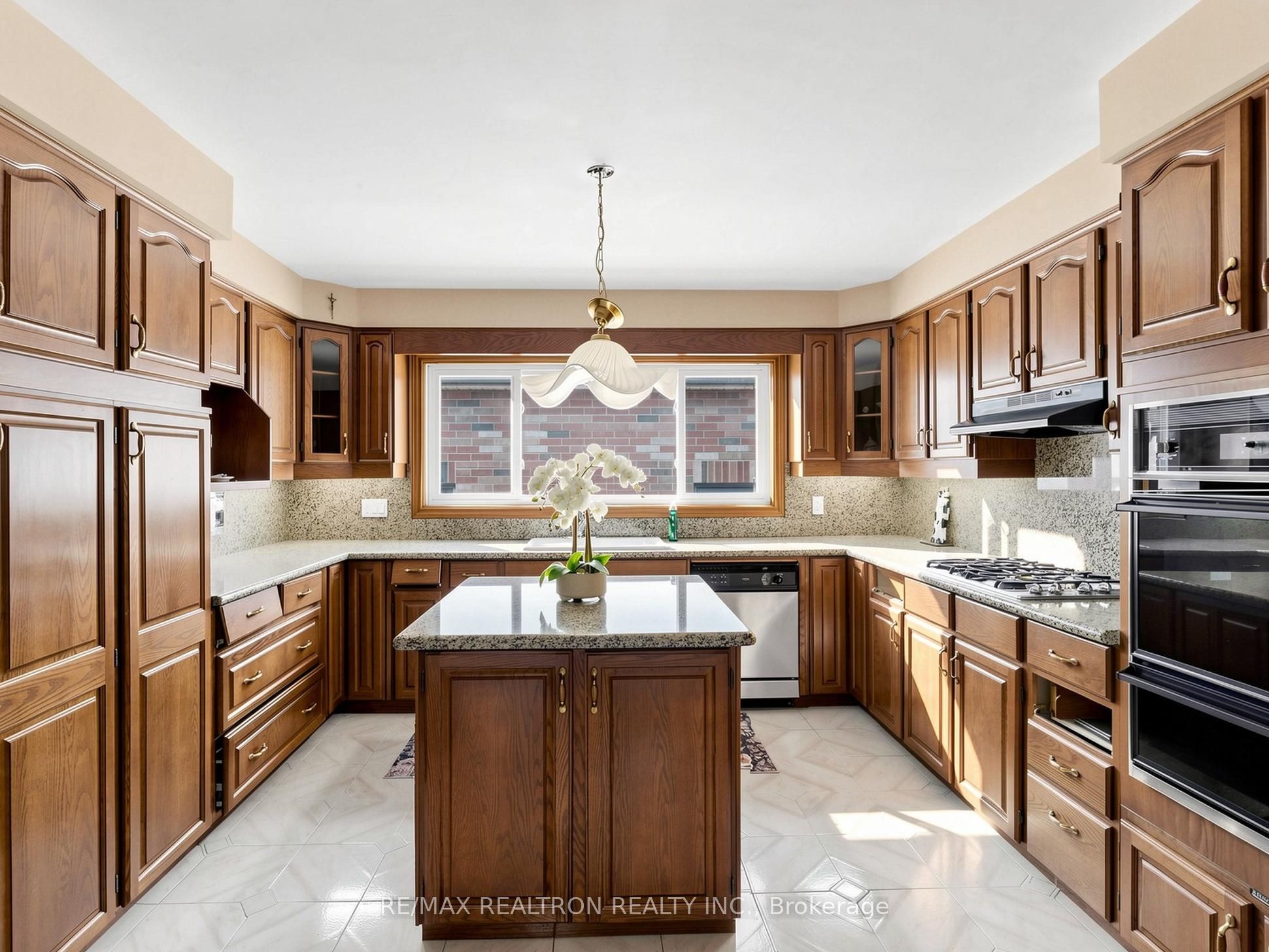 179 Douglas Road Property Photo 11