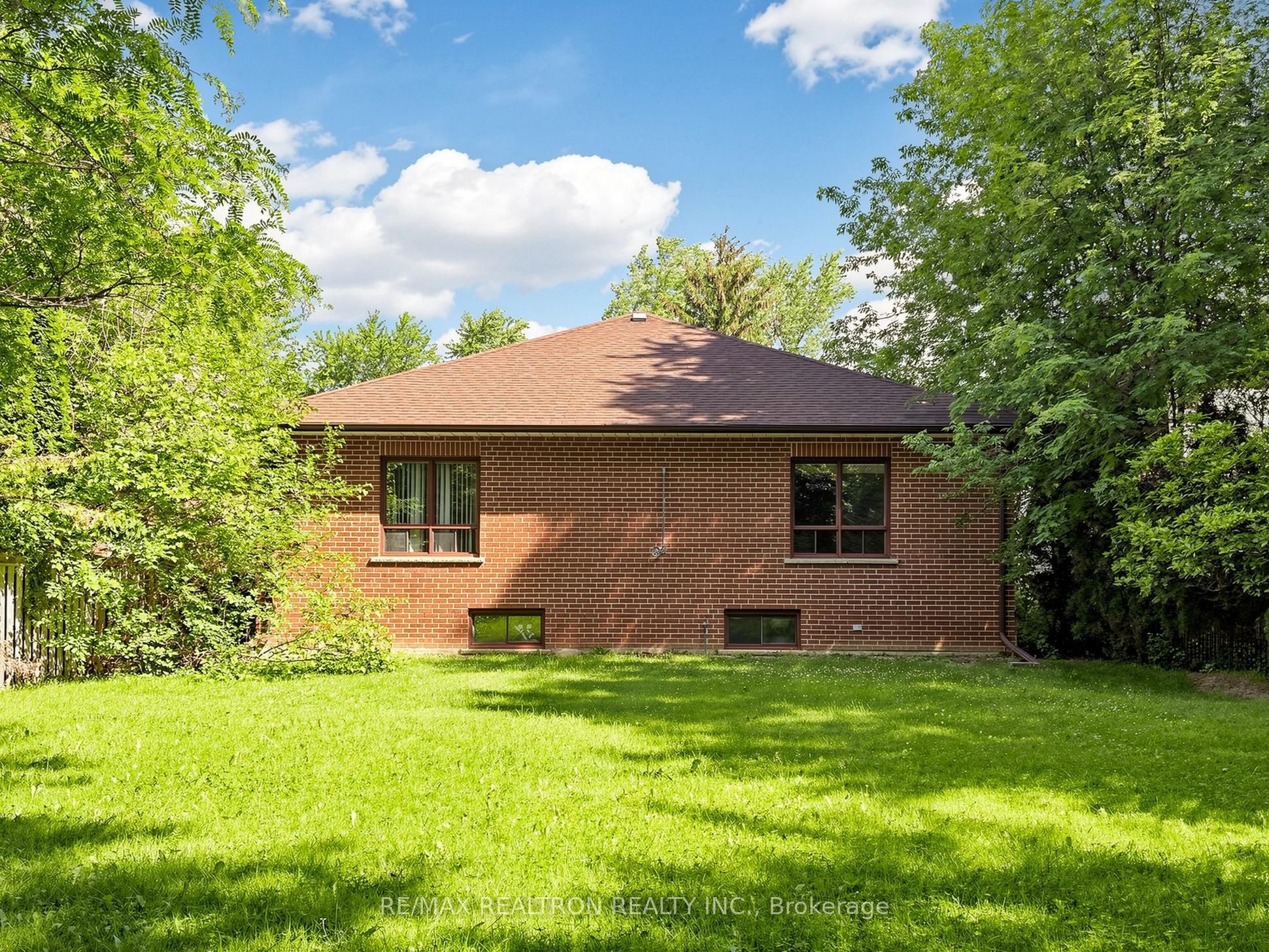 179 Douglas Road Property Photo 28