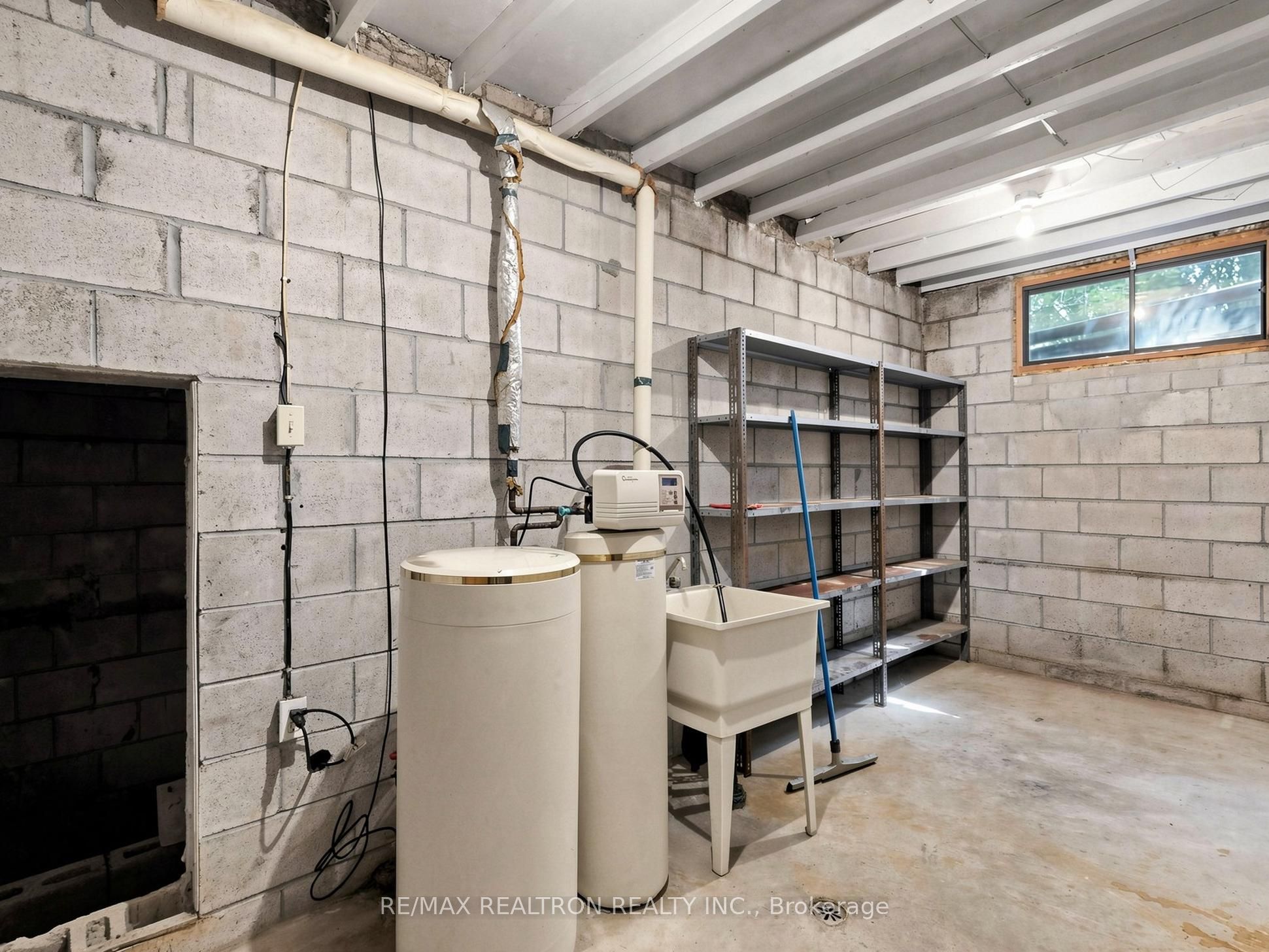 179 Douglas Road Property Photo 33