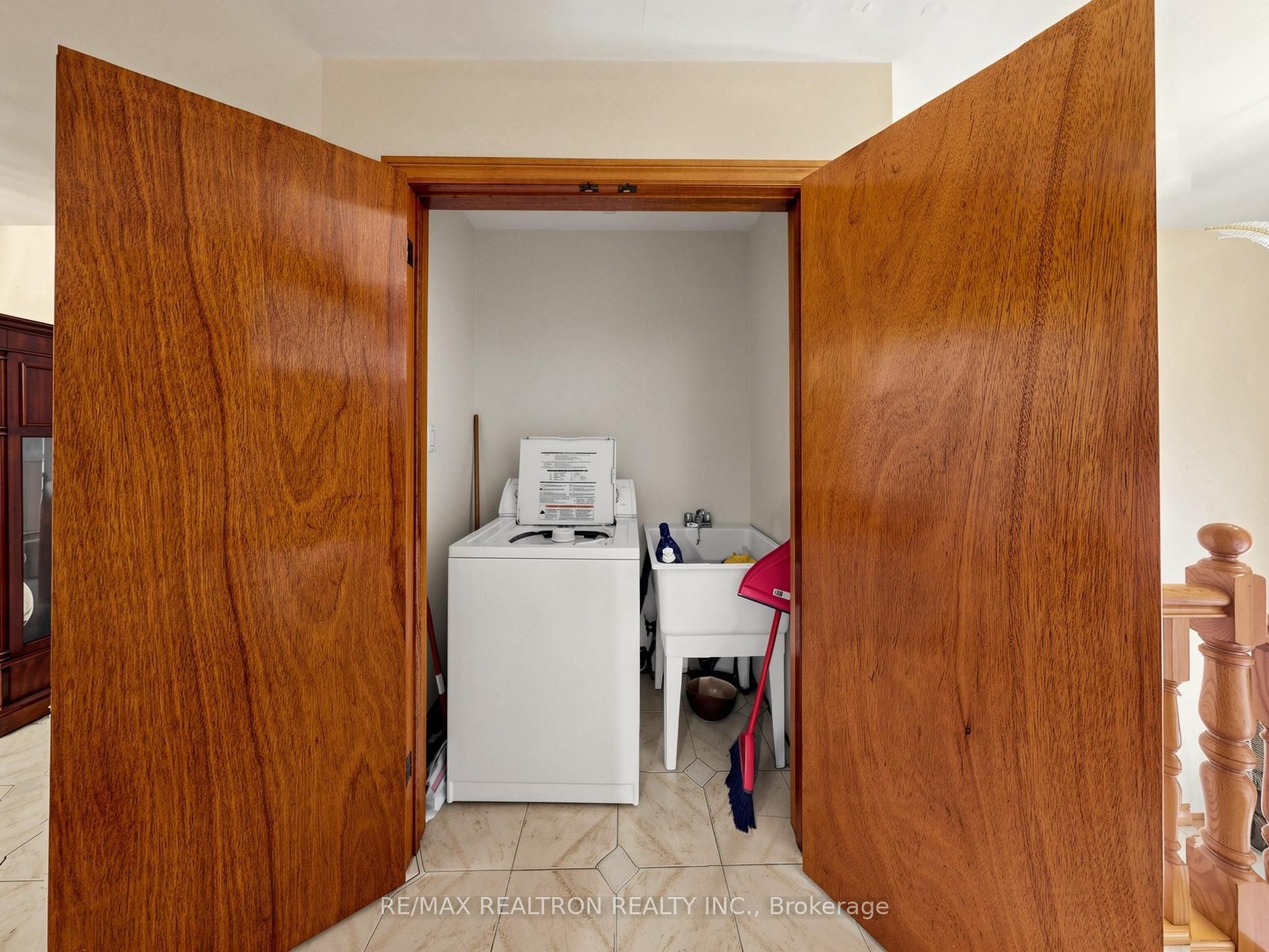 179 Douglas Road Property Photo 40