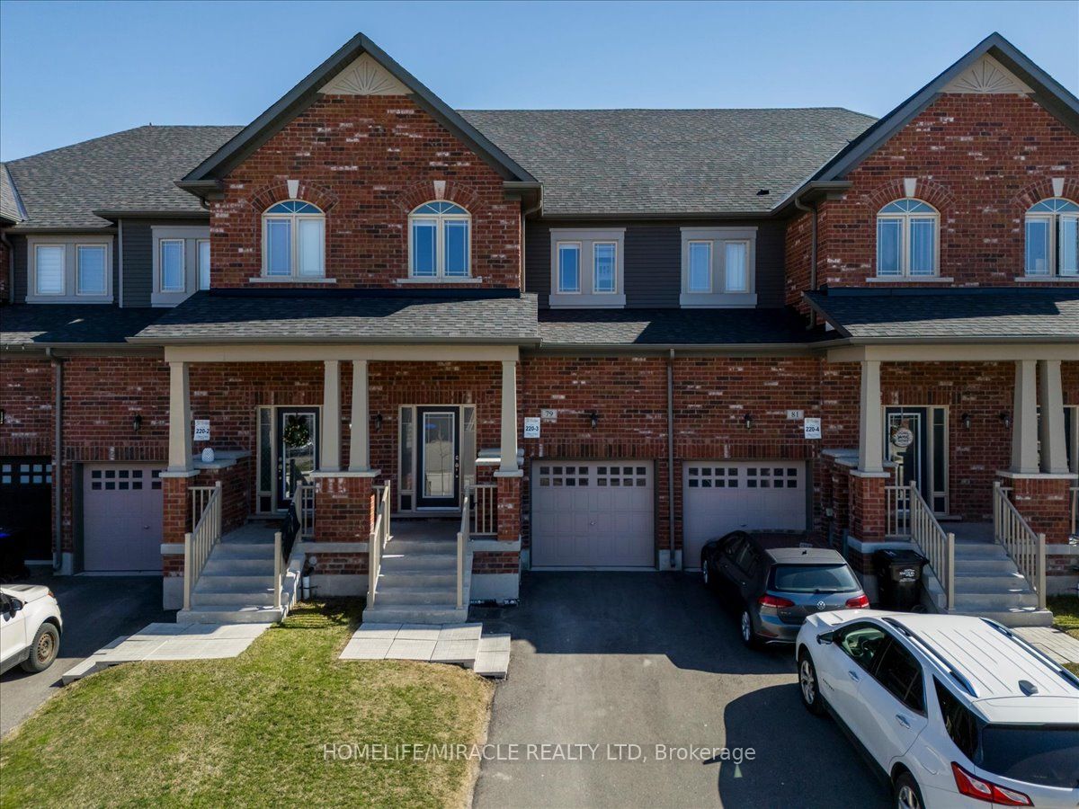 79 Lorne Thomas Place Property Photo 1