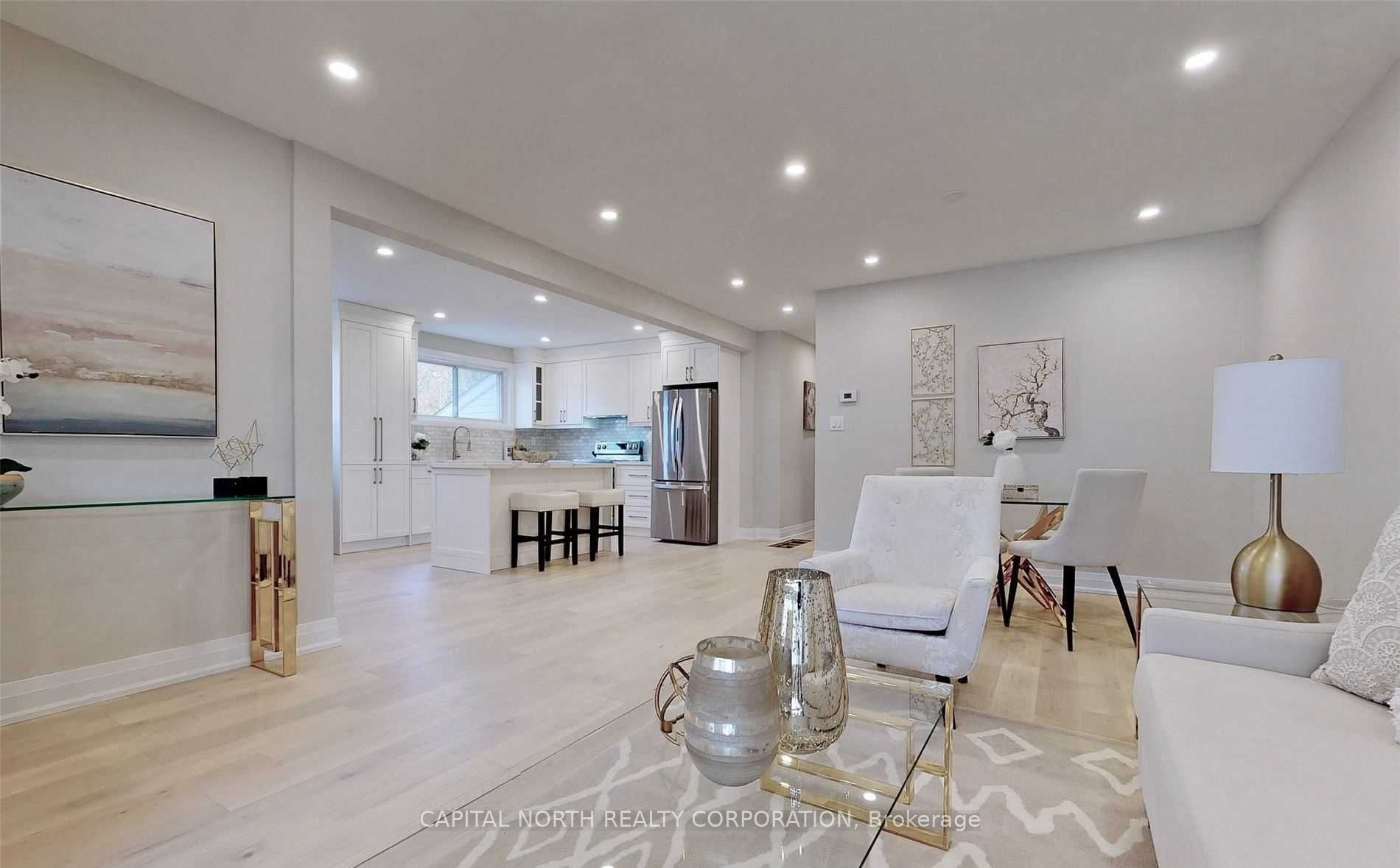 9 Lee Gate Property Photo 2