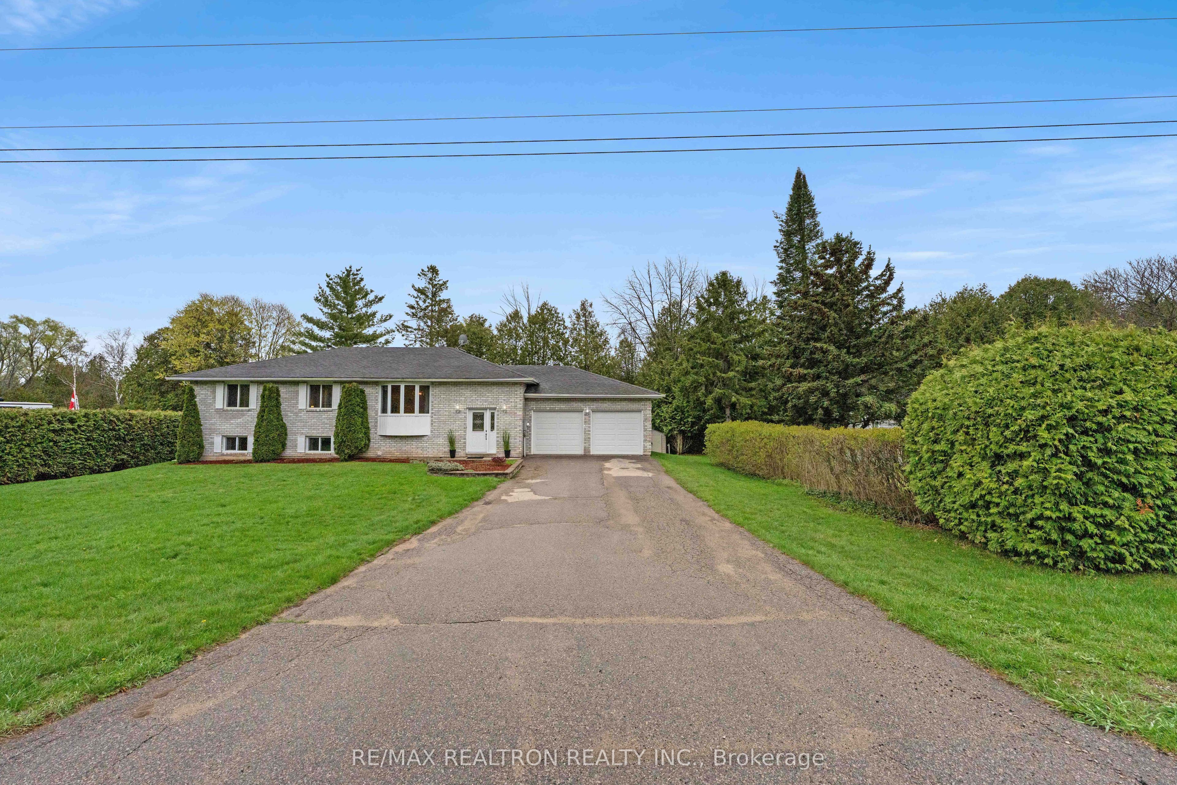 8977 Boyne River Road Property Photo 2