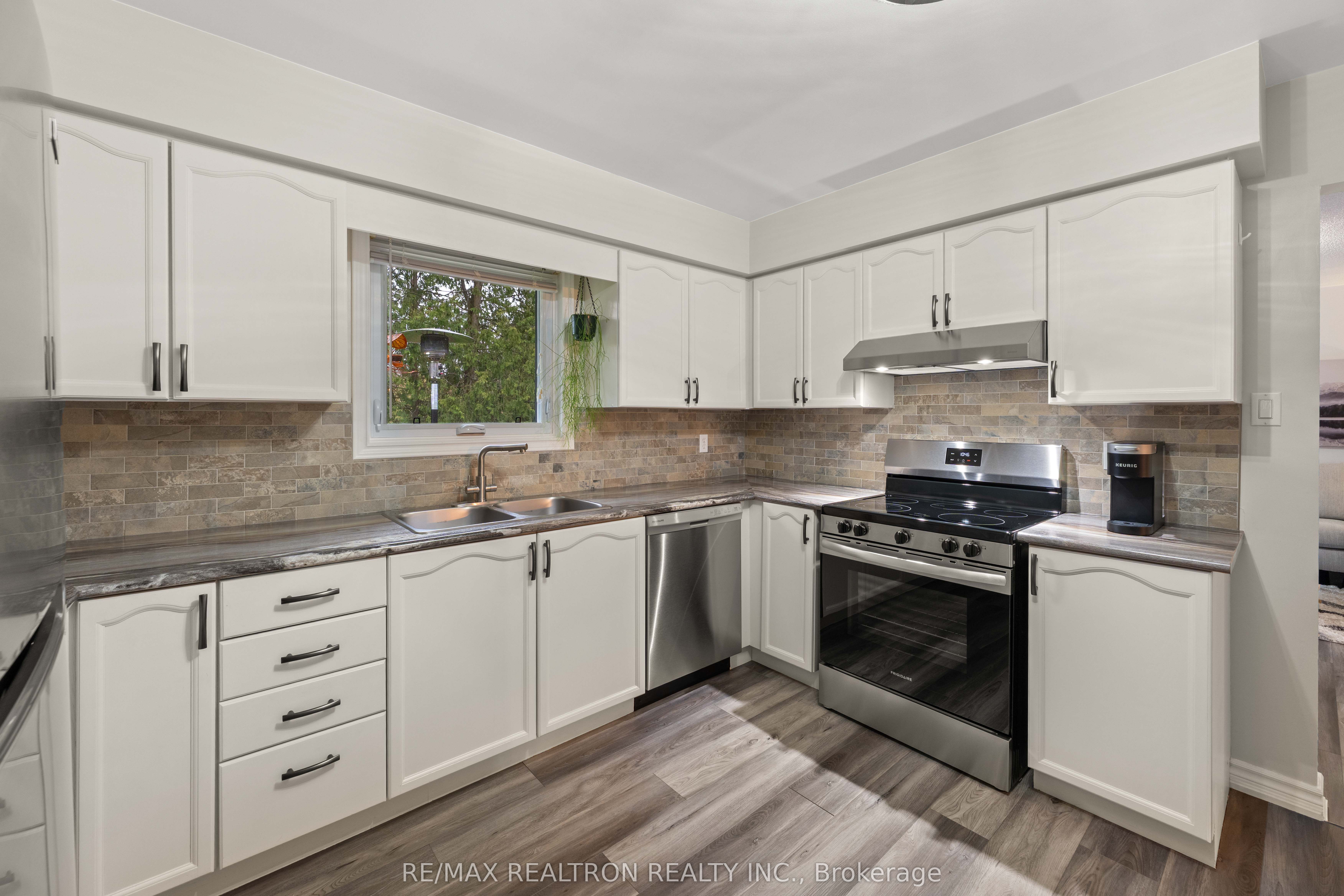 8977 Boyne River Road Property Photo 14