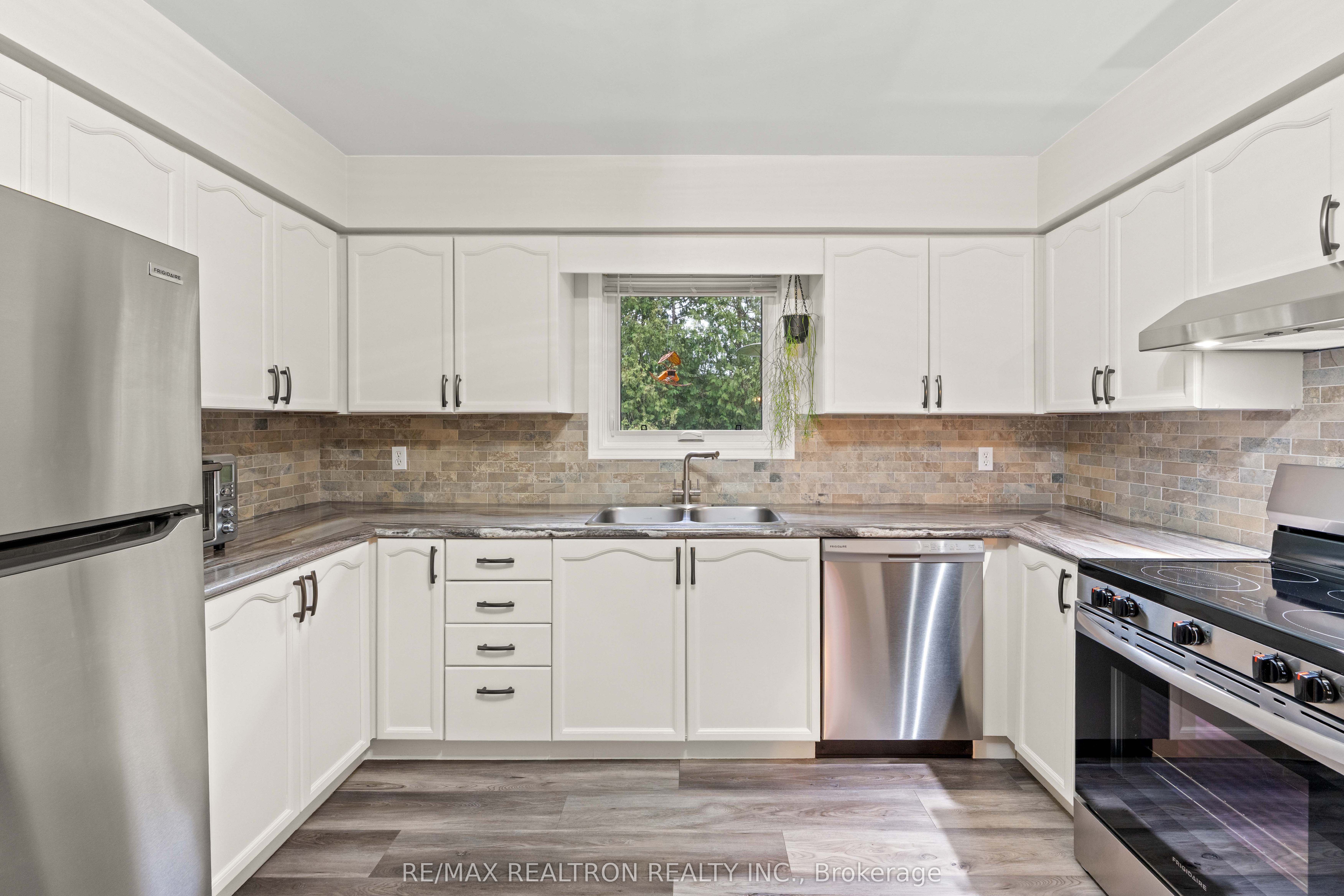 8977 Boyne River Road Property Photo 15