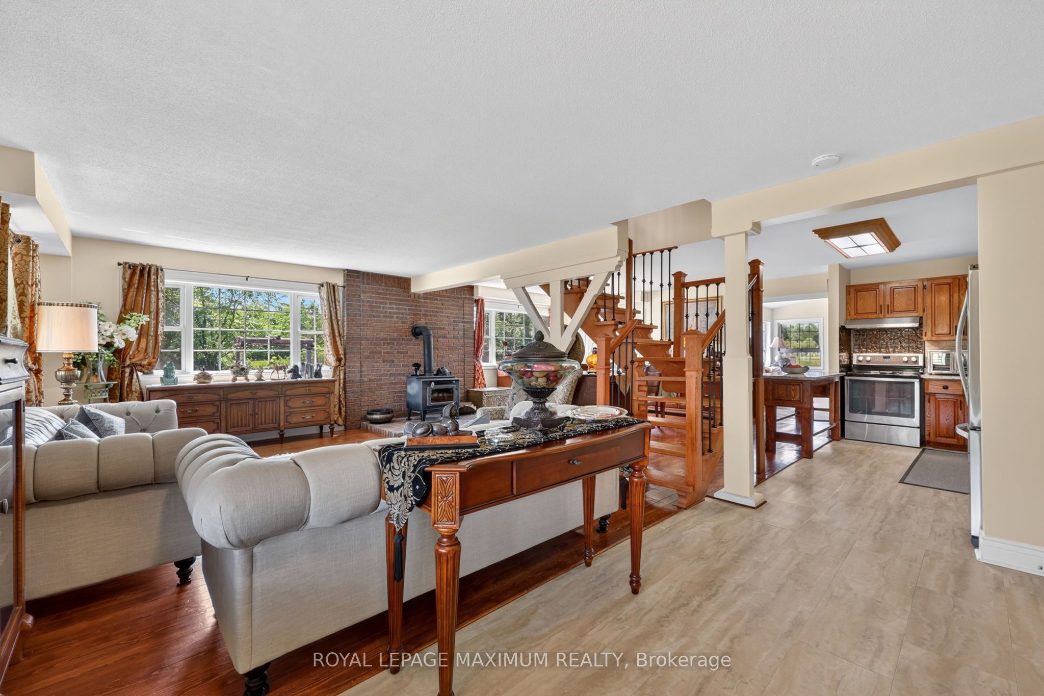 4372 Train Street Property Photo 7