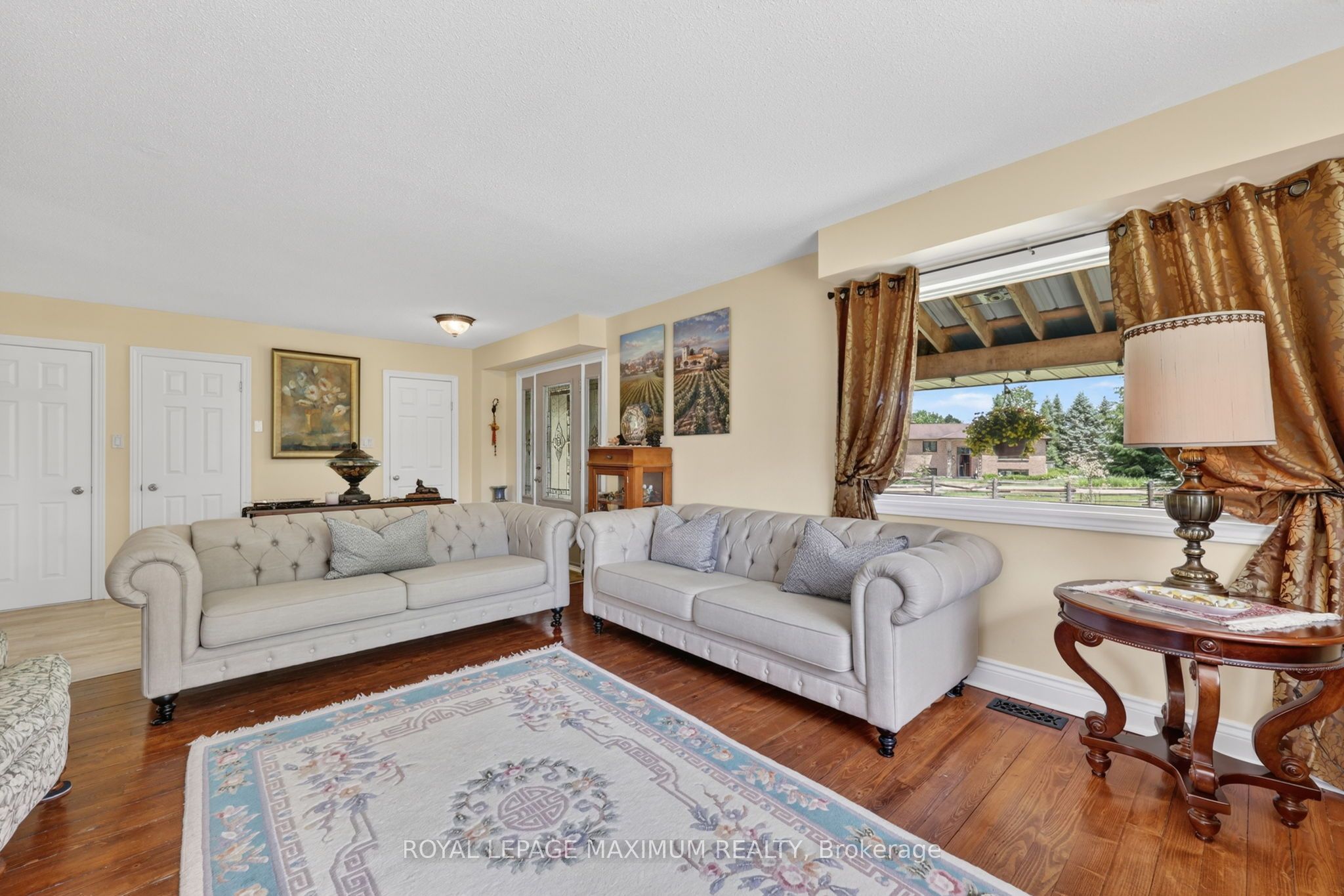 4372 Train Street Property Photo 9