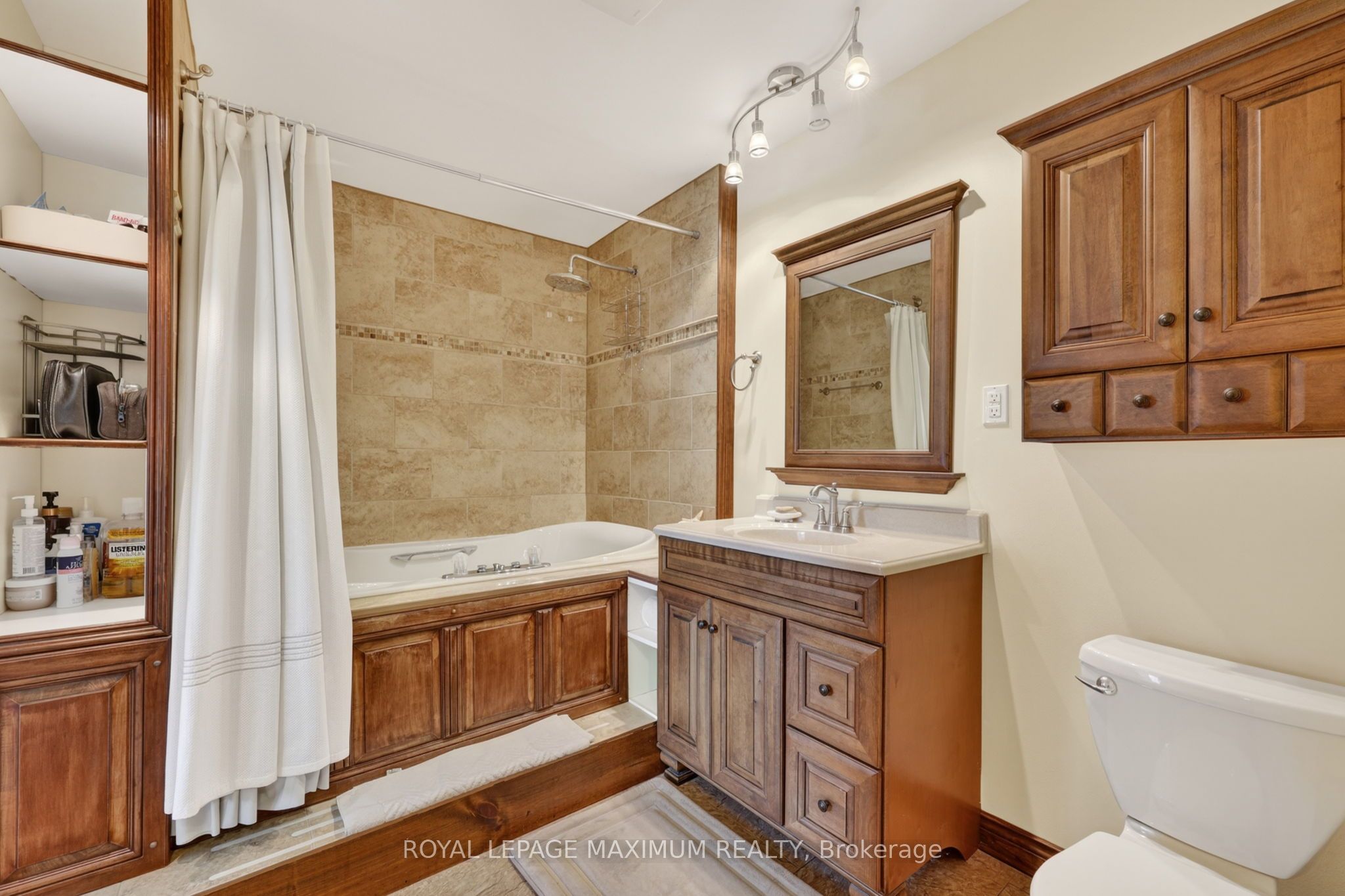 4372 Train Street Property Photo 26