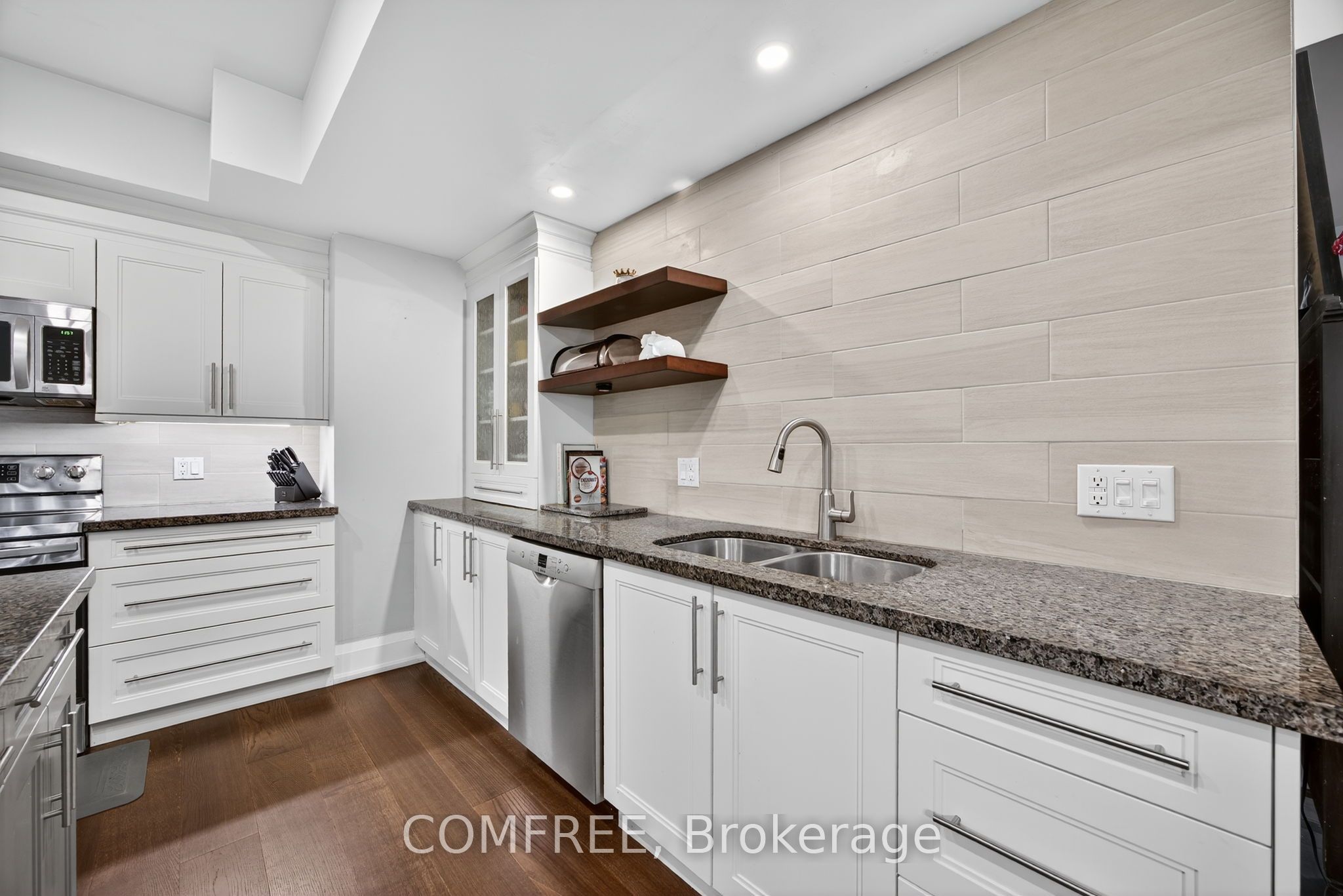 1707 Wilkinson Street Property Photo 32