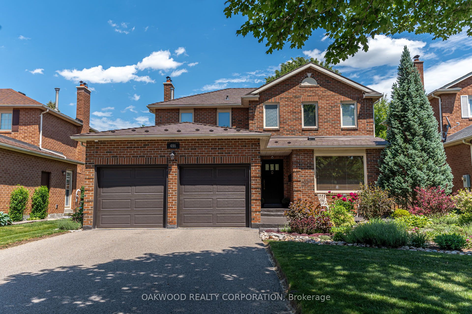 486 Greenock Drive Property Photo 2
