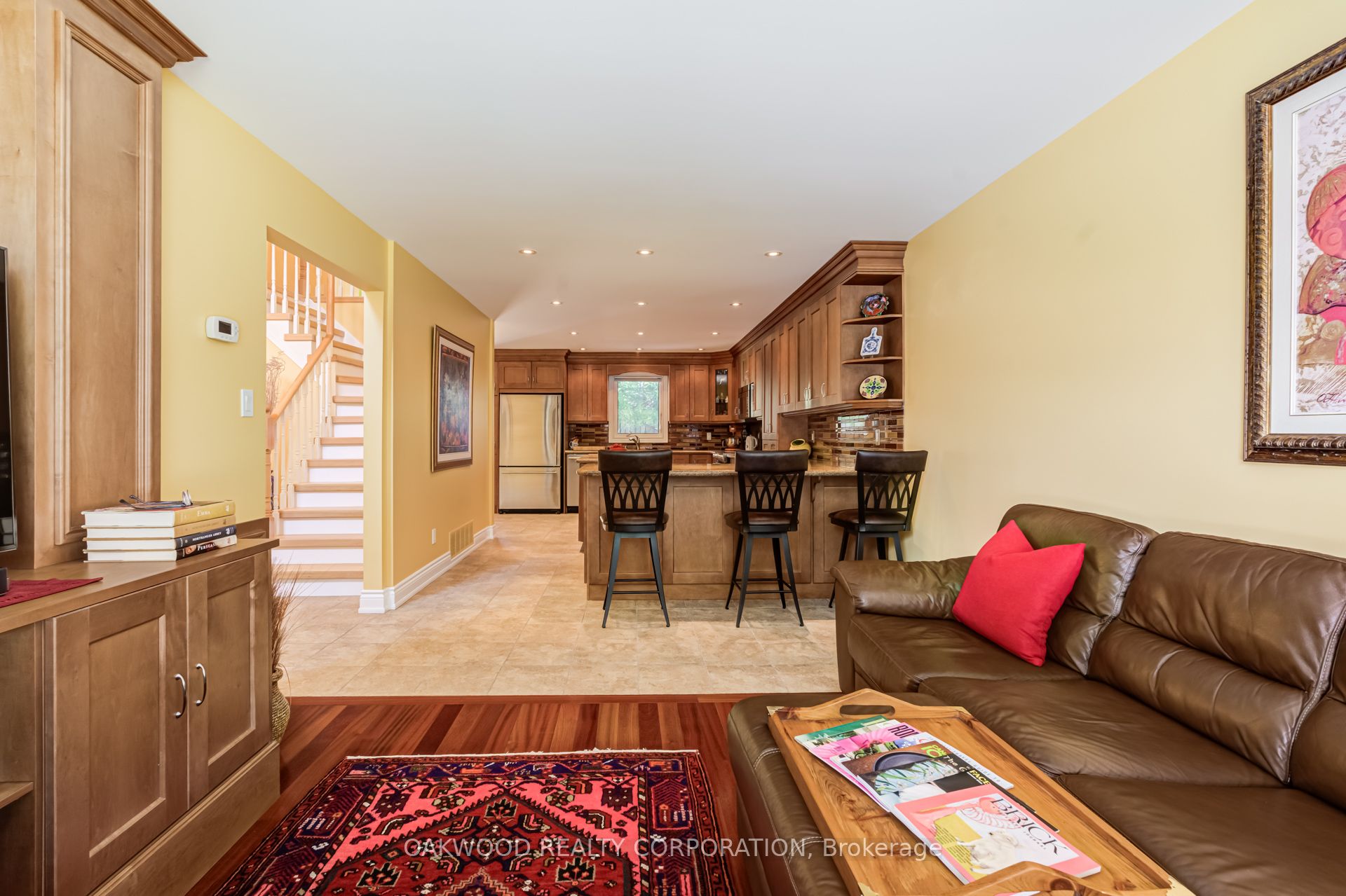 486 Greenock Drive Property Photo 6
