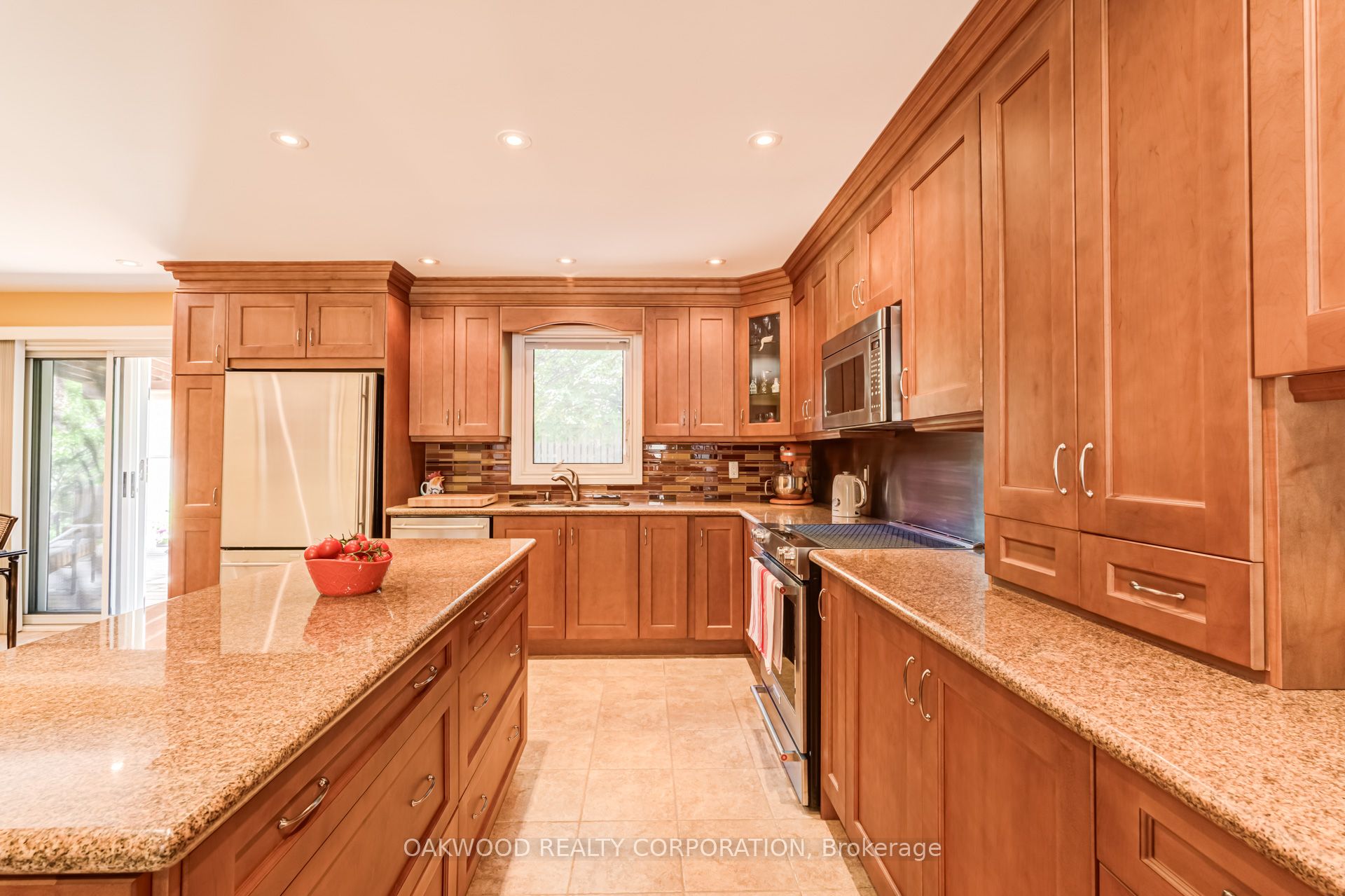 486 Greenock Drive Property Photo 11