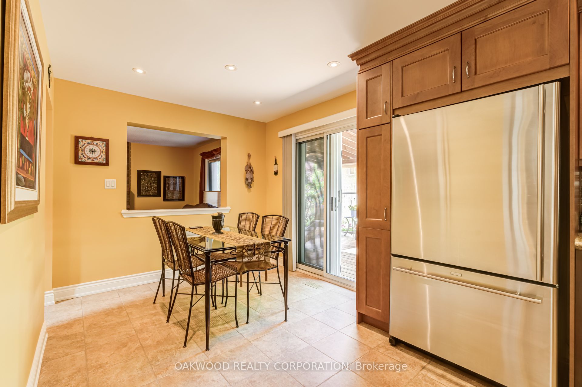 486 Greenock Drive Property Photo 12