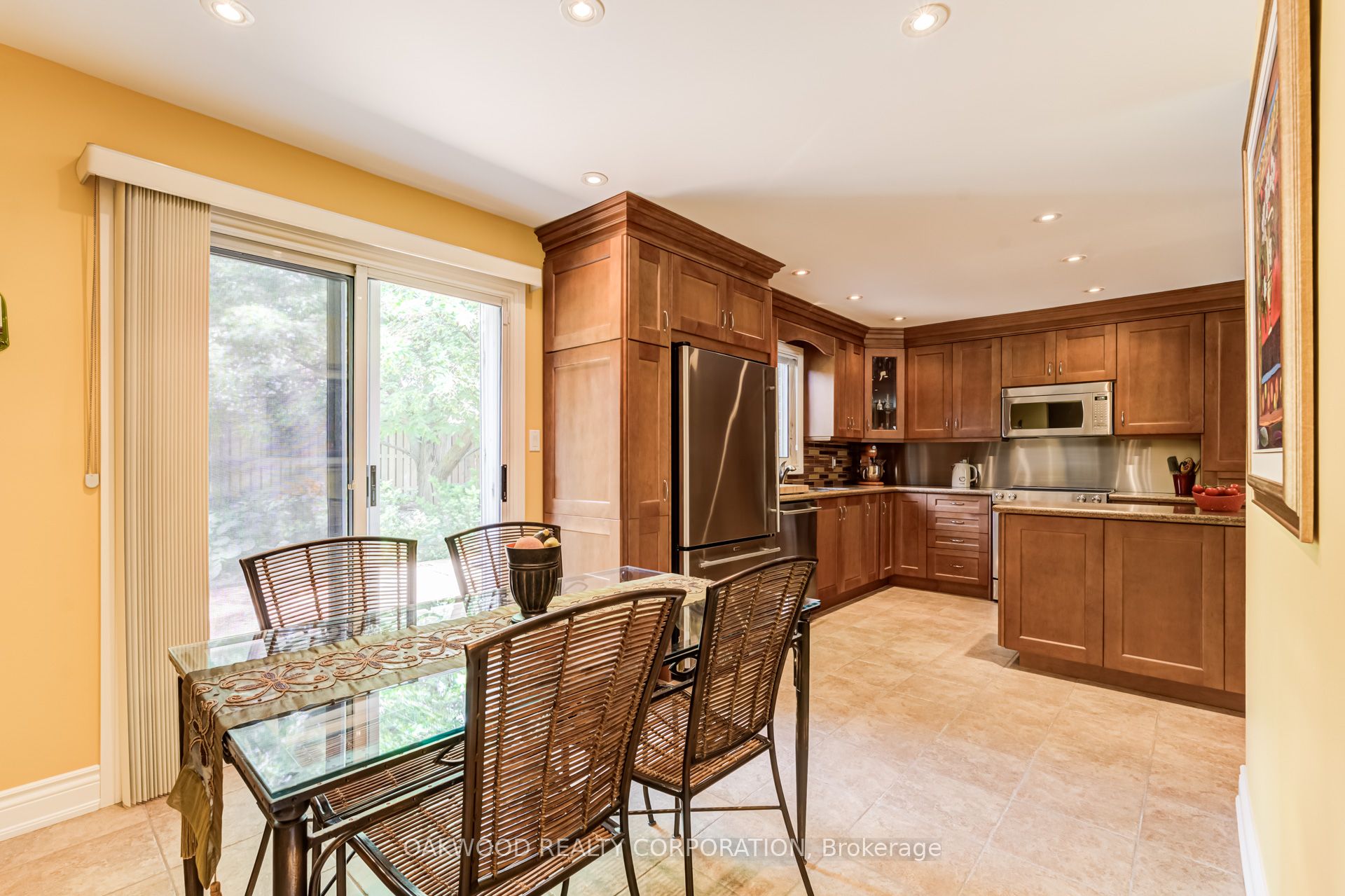 486 Greenock Drive Property Photo 14