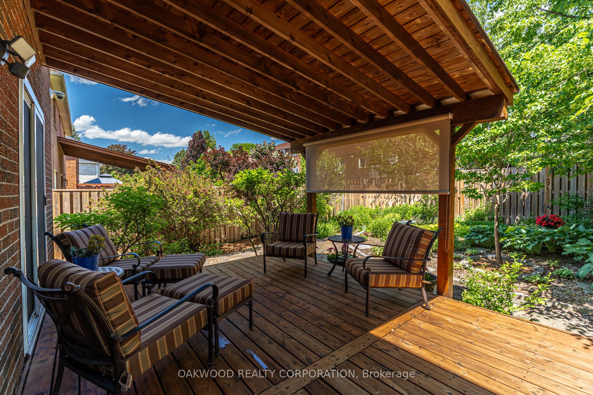 486 Greenock Drive Property Photo 34