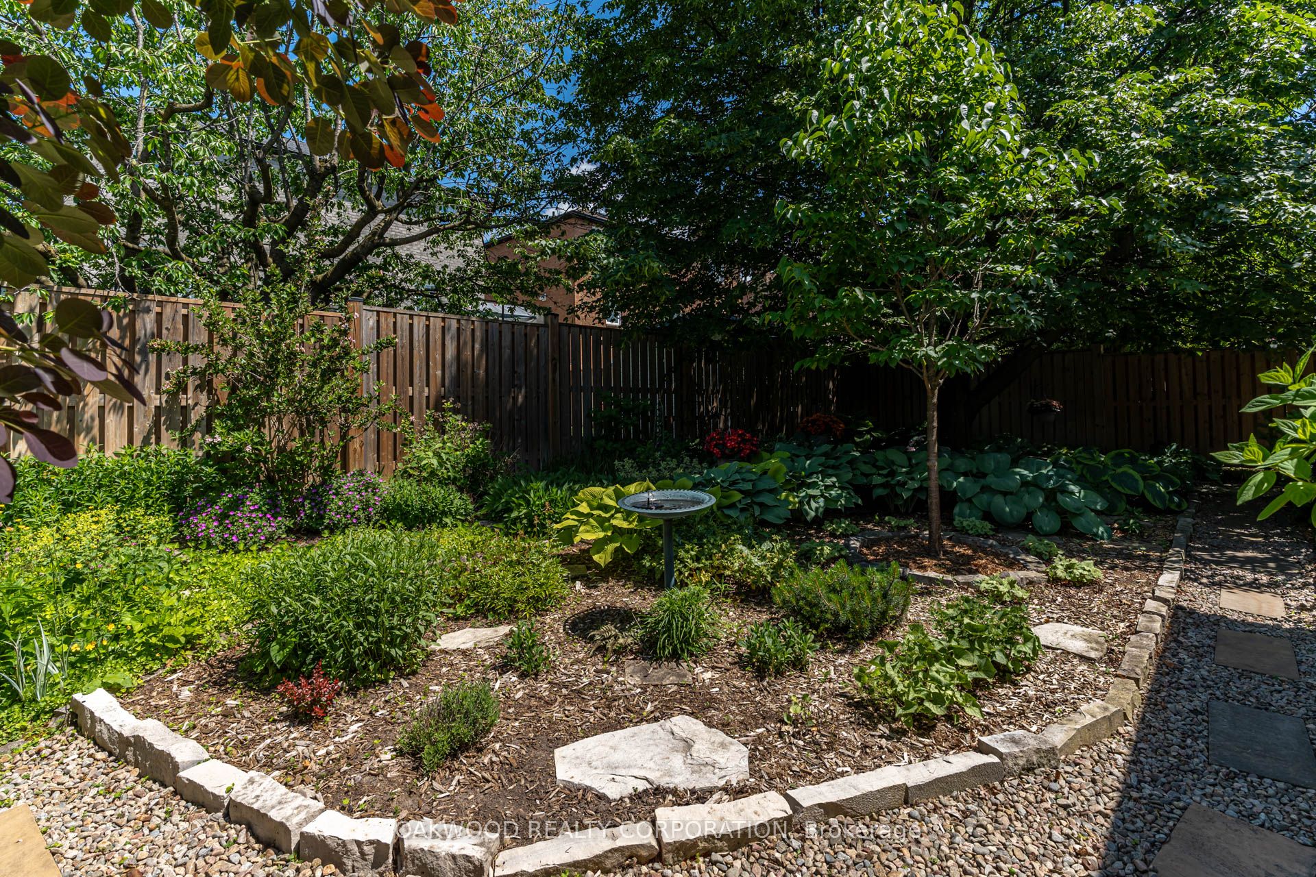 486 Greenock Drive Property Photo 40