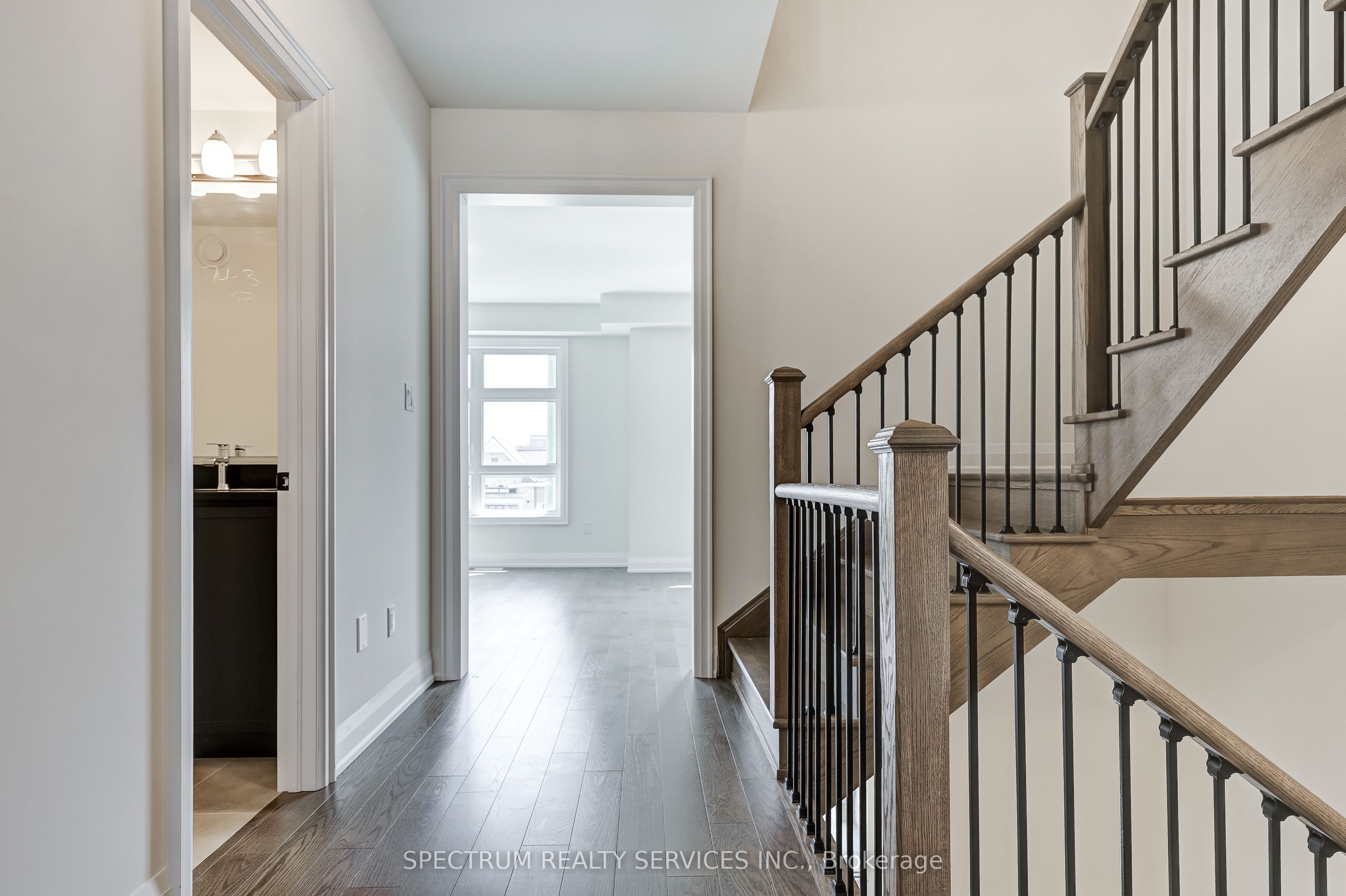 72 Adario Crescent Property Photo 14