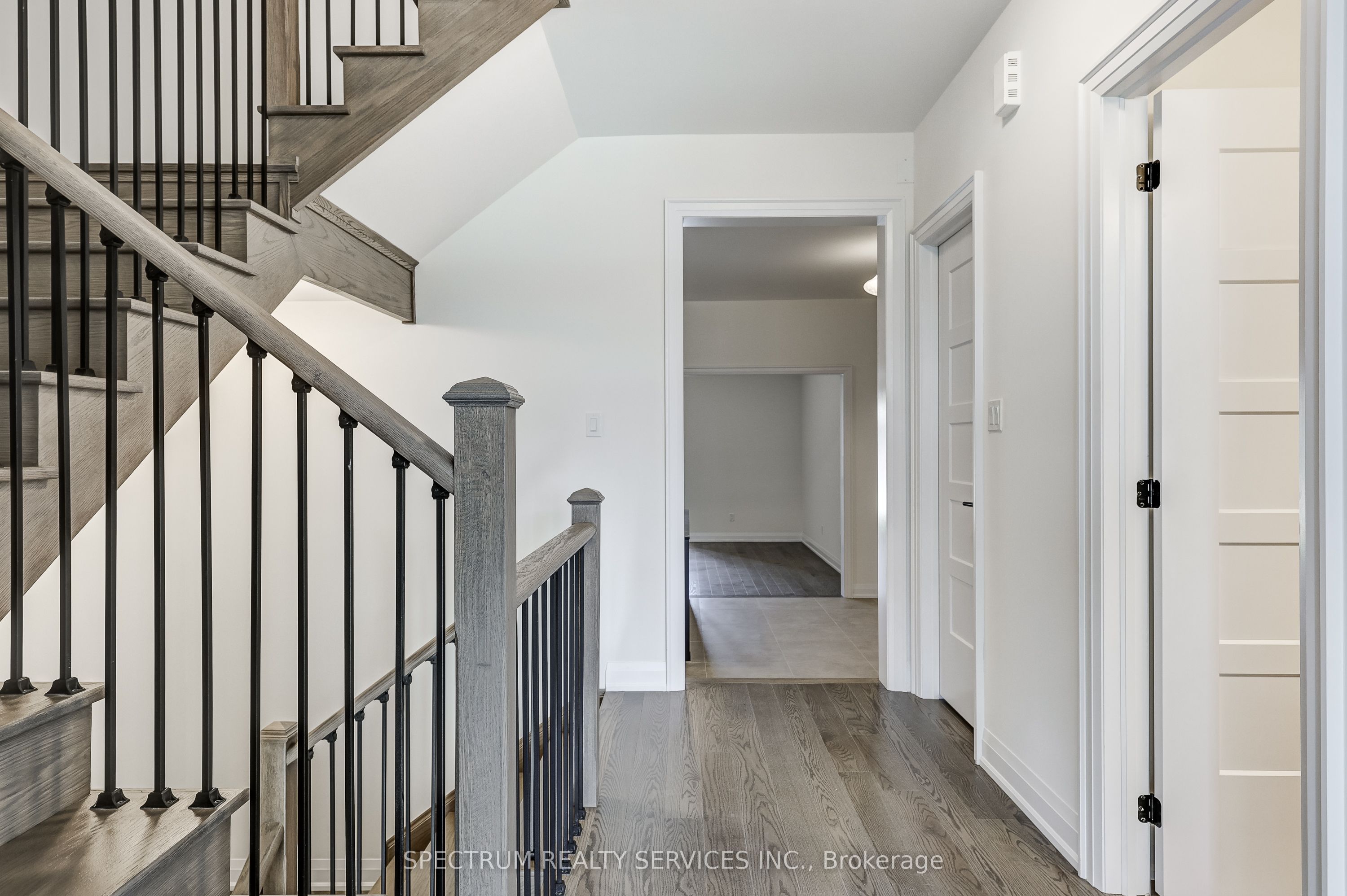 72 Adario Crescent Property Photo 15