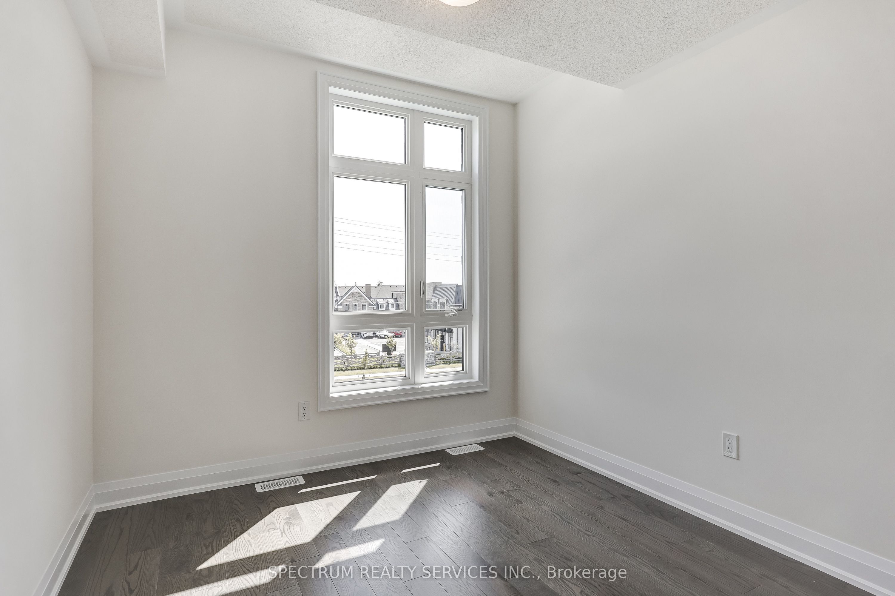 72 Adario Crescent Property Photo 27