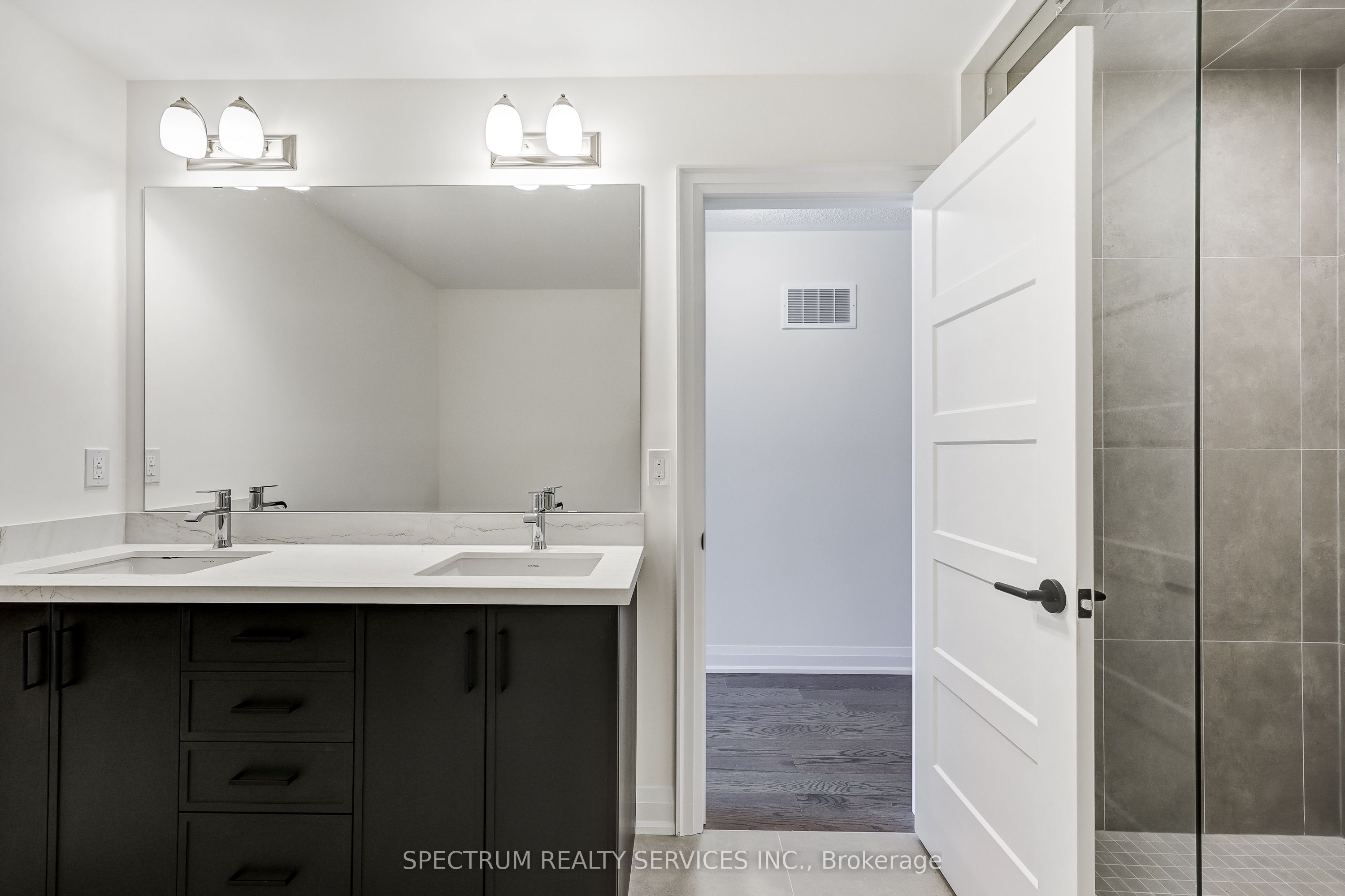 72 Adario Crescent Property Photo 35