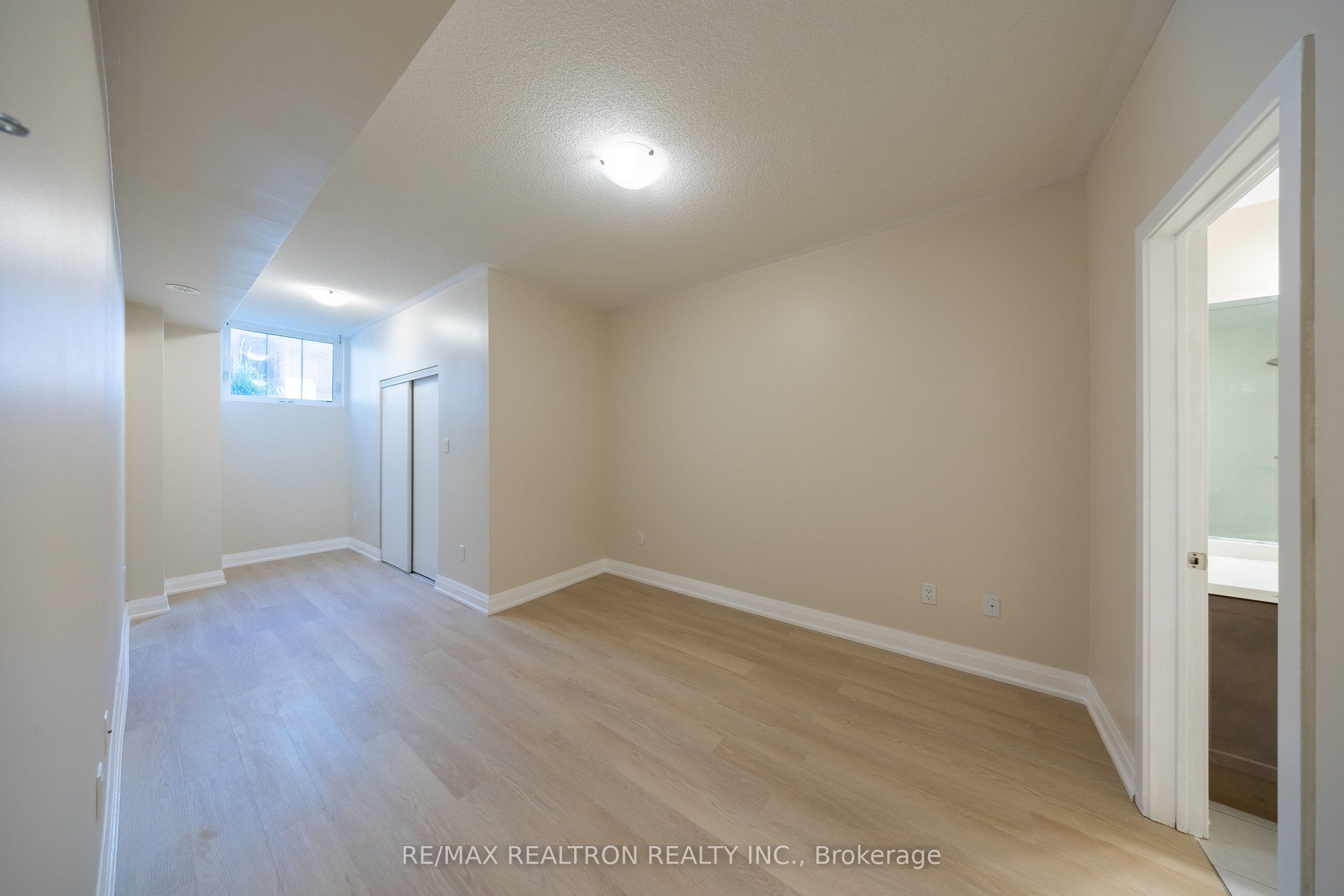 6 Whitaker Way 157 Property Photo 13