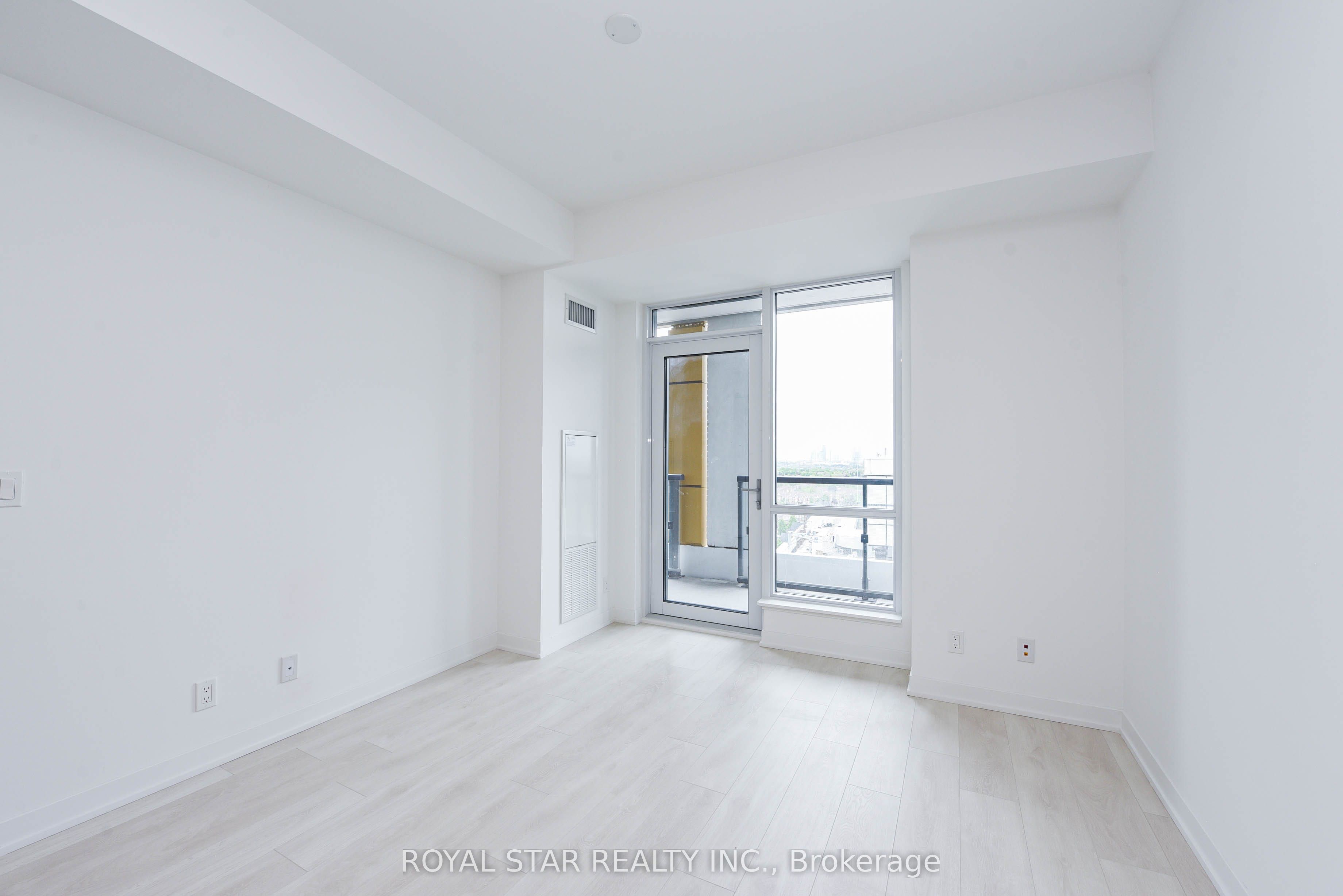 7950 Bathurst Street 1502 Property Photo 12