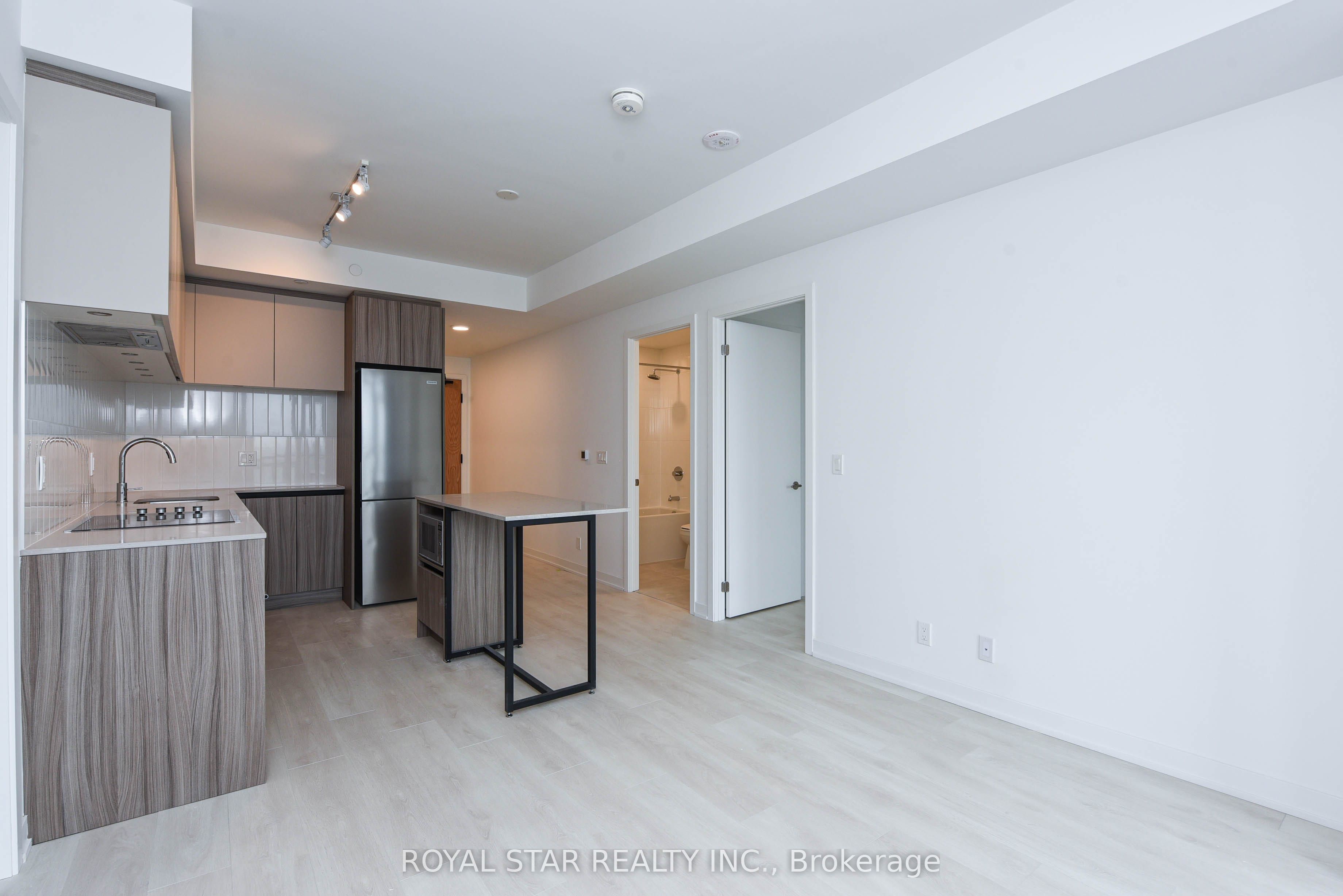 7950 Bathurst Street 1502 Property Photo 16