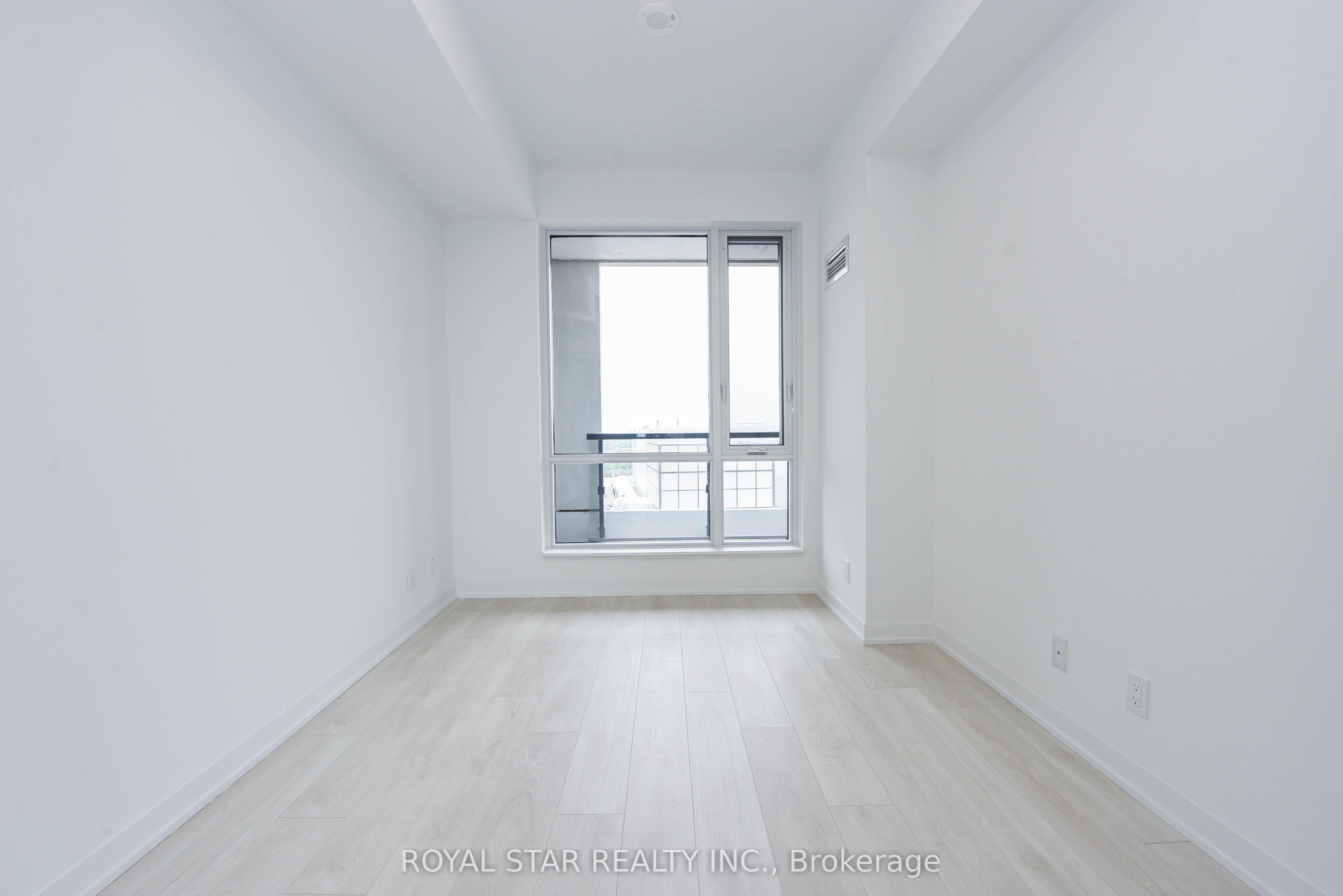 7950 Bathurst Street 1502 Property Photo 17
