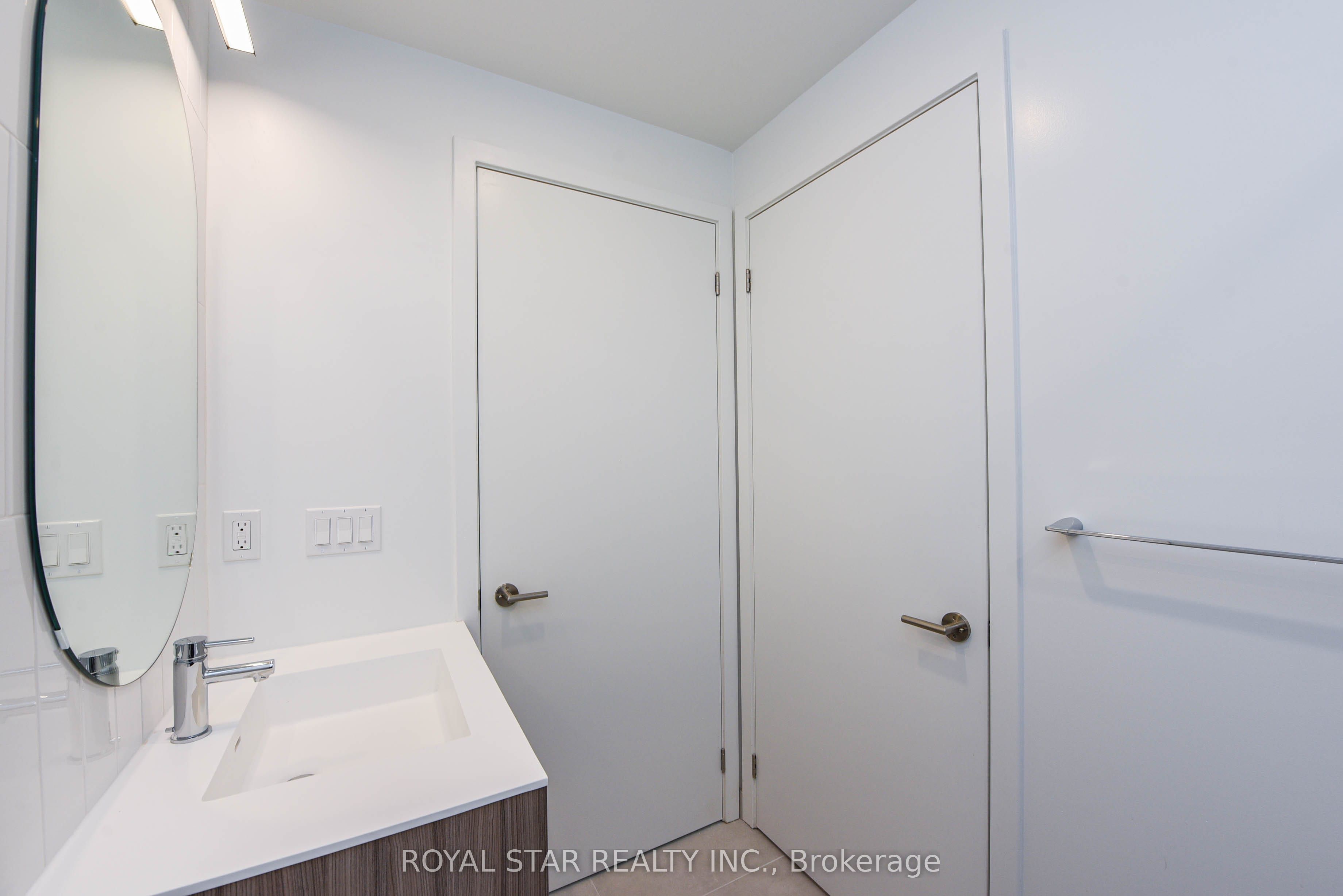 7950 Bathurst Street 1502 Property Photo 31