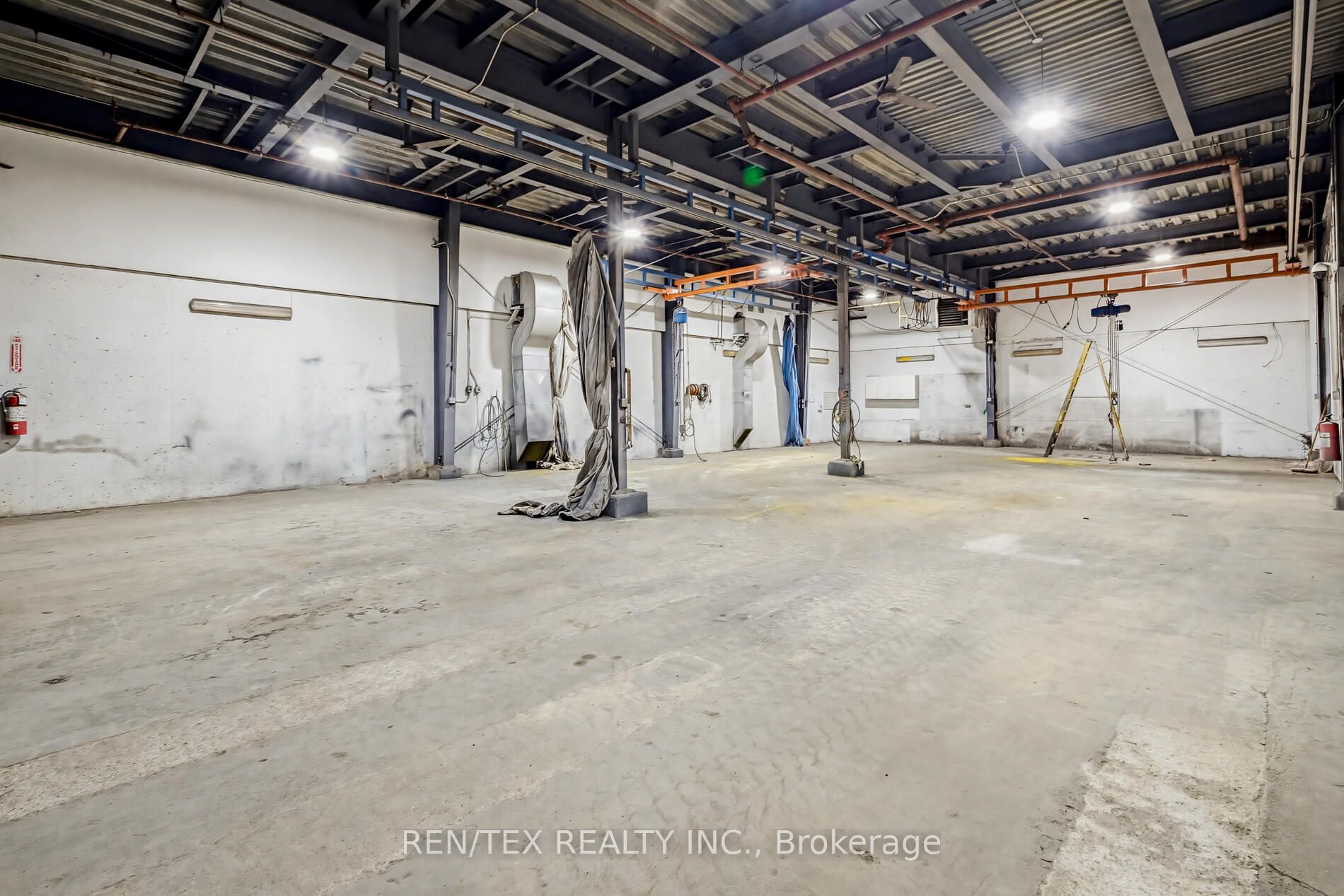 395 Harry Walker Parkway S Property Photo 14