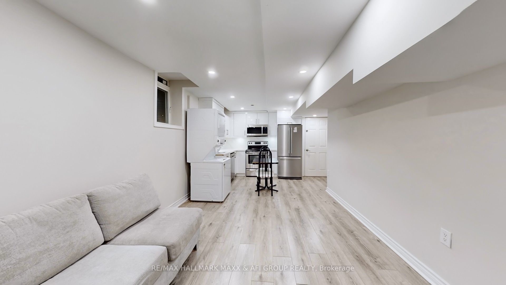719 Shanahan Boulevard Basement B Property Photo 5