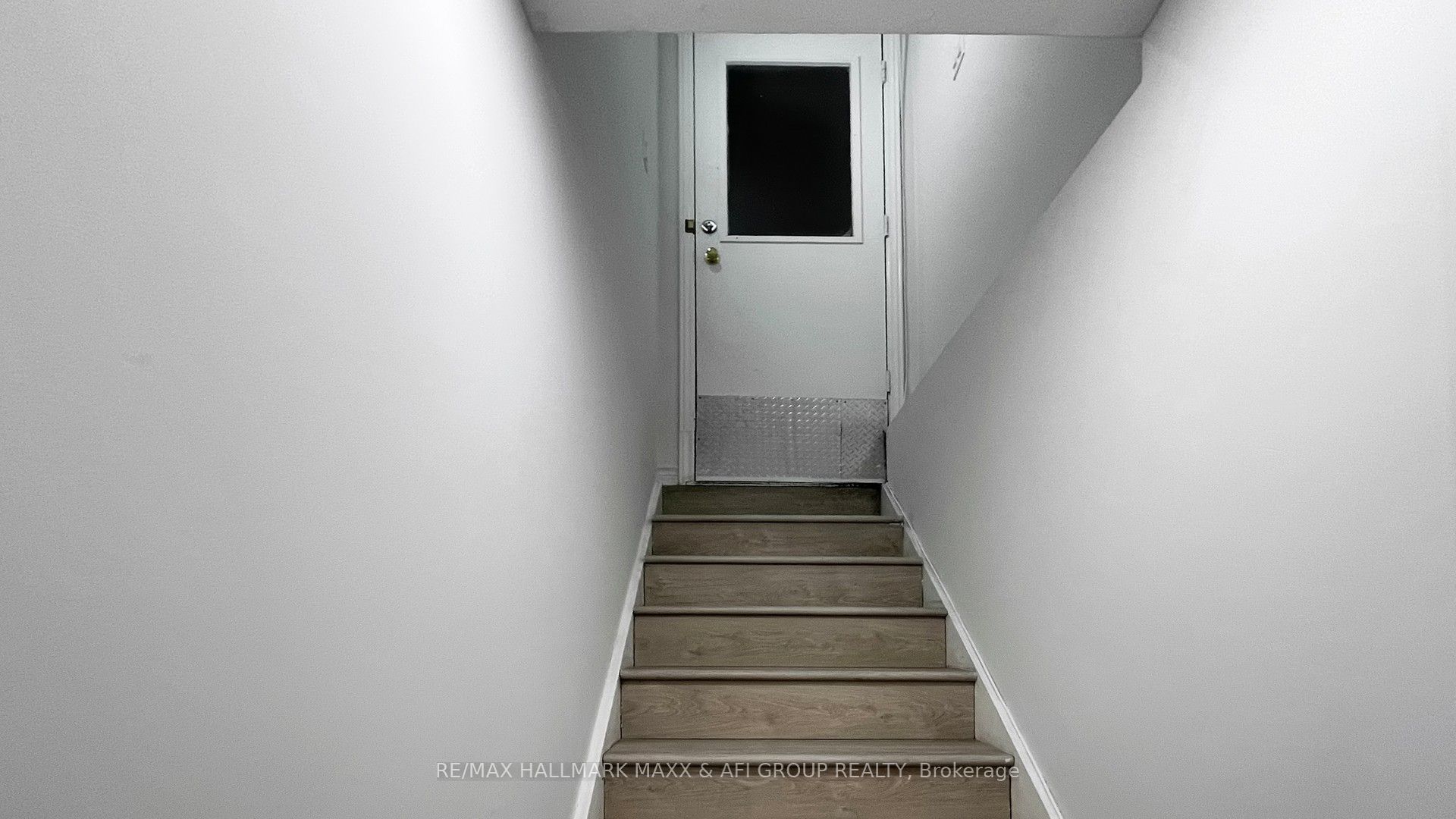719 Shanahan Boulevard Basement A Property Photo 3