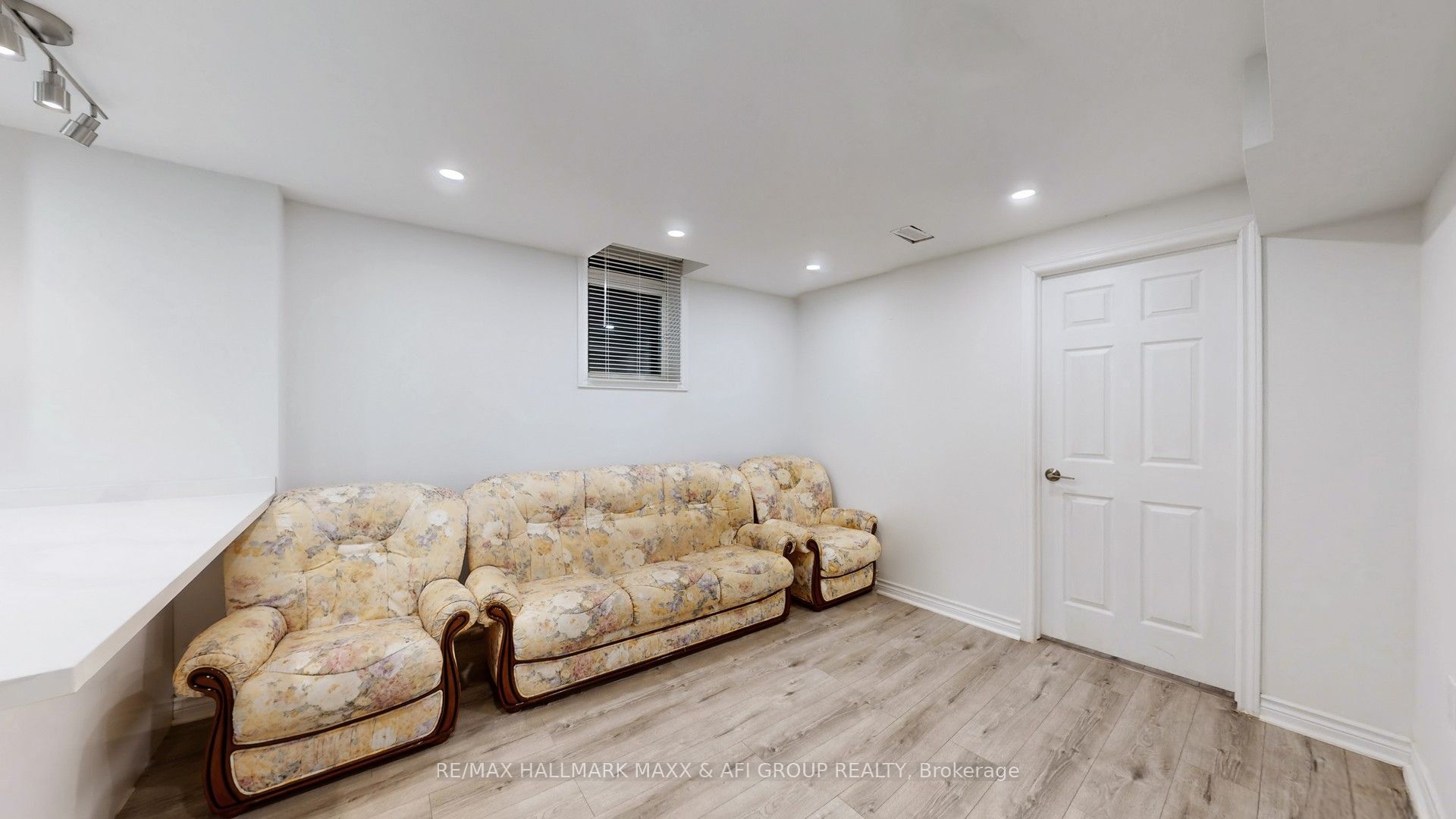 719 Shanahan Boulevard Basement A Property Photo 6