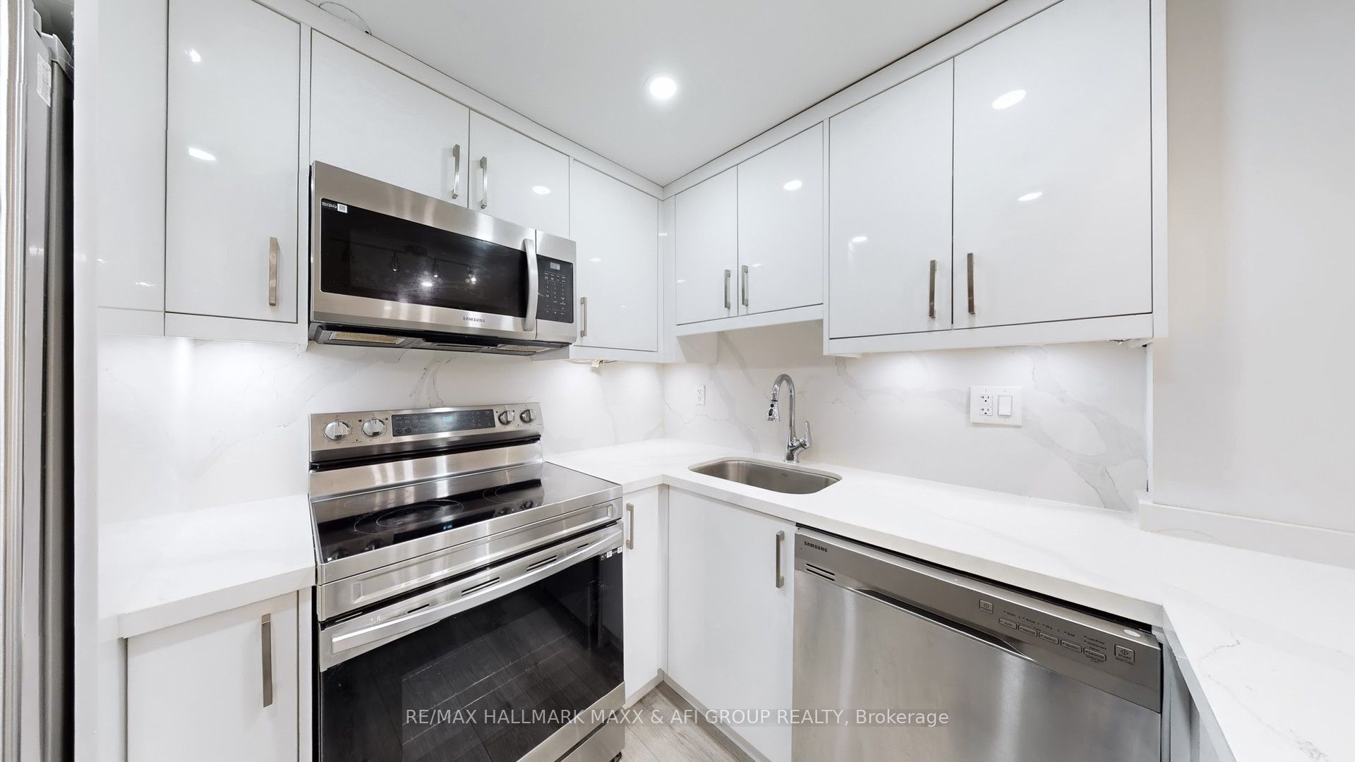 719 Shanahan Boulevard Basement A Property Photo 7