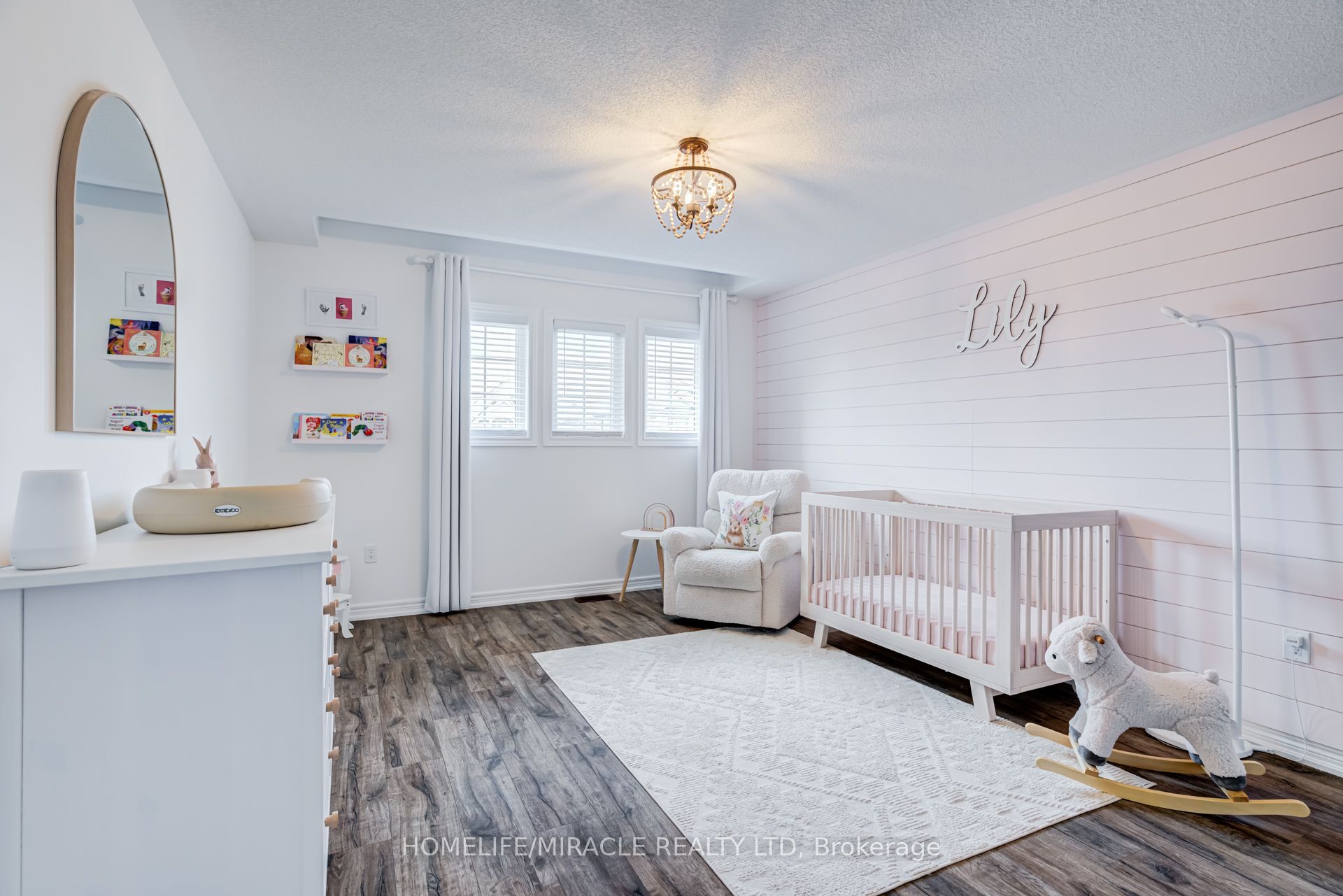 45 Burke Street Property Photo 25
