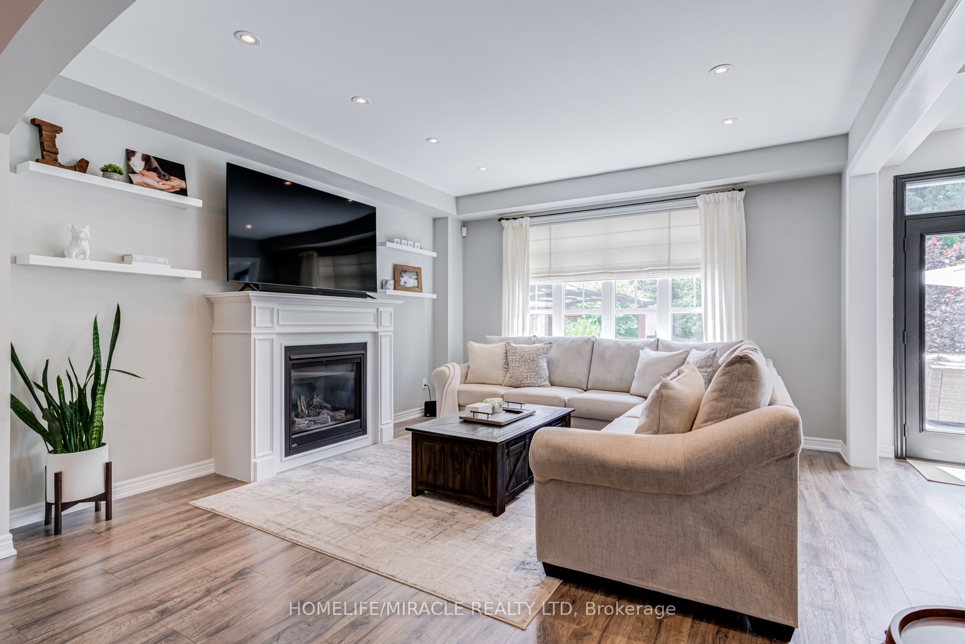 45 Burke Street Property Photo 49