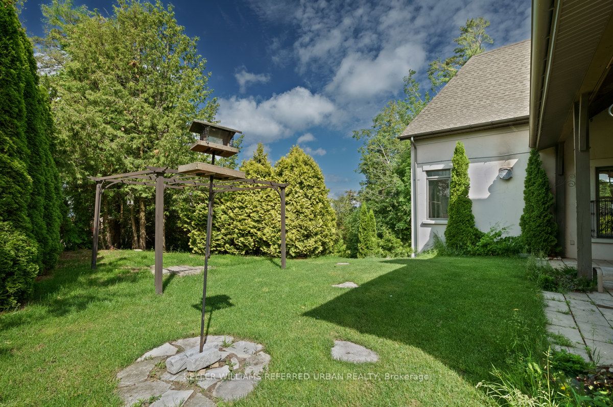 24960 Thorah Park Boulevard Property Photo 6