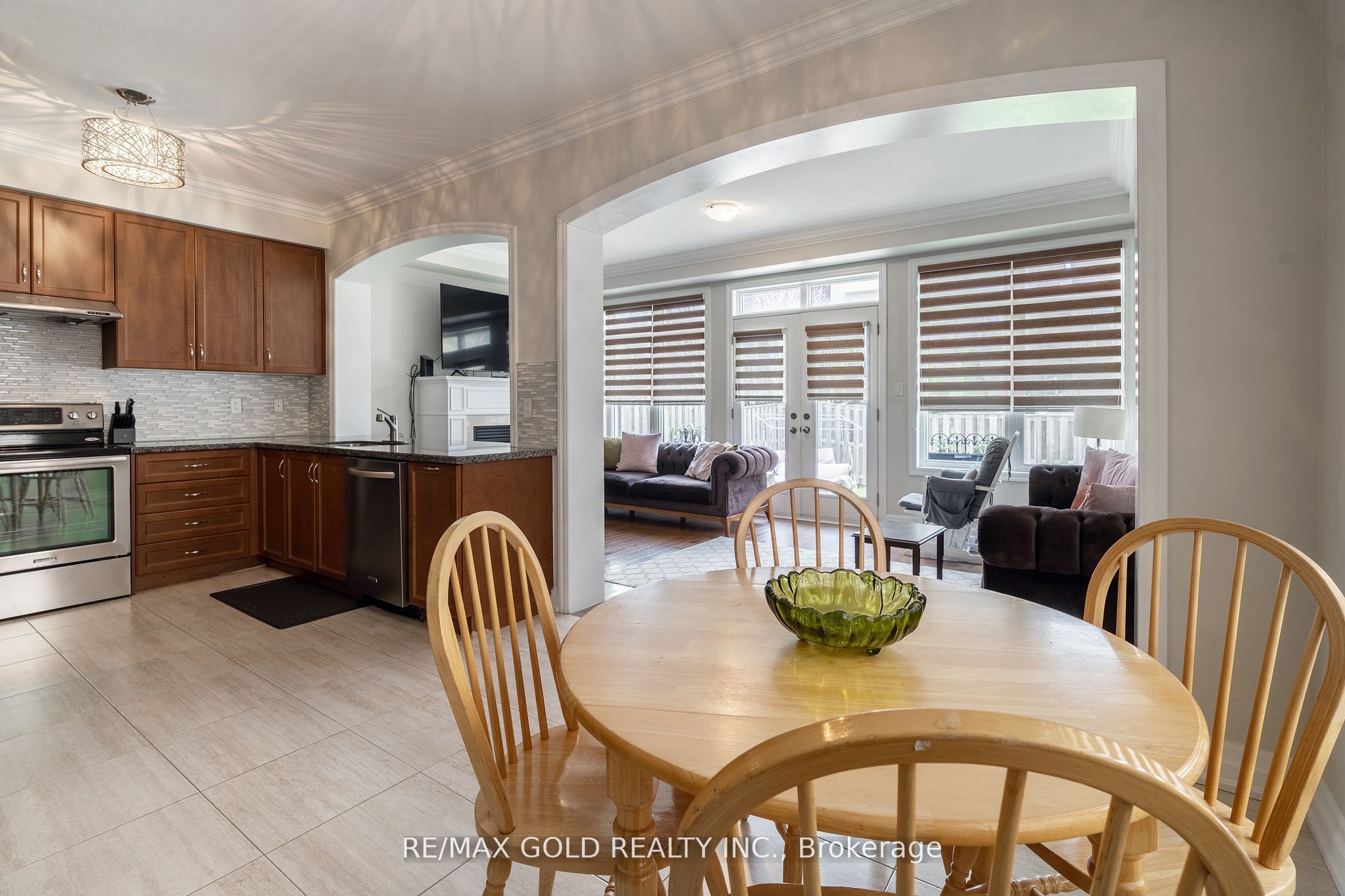 54 Robert Berry Crescent Property Photo 15
