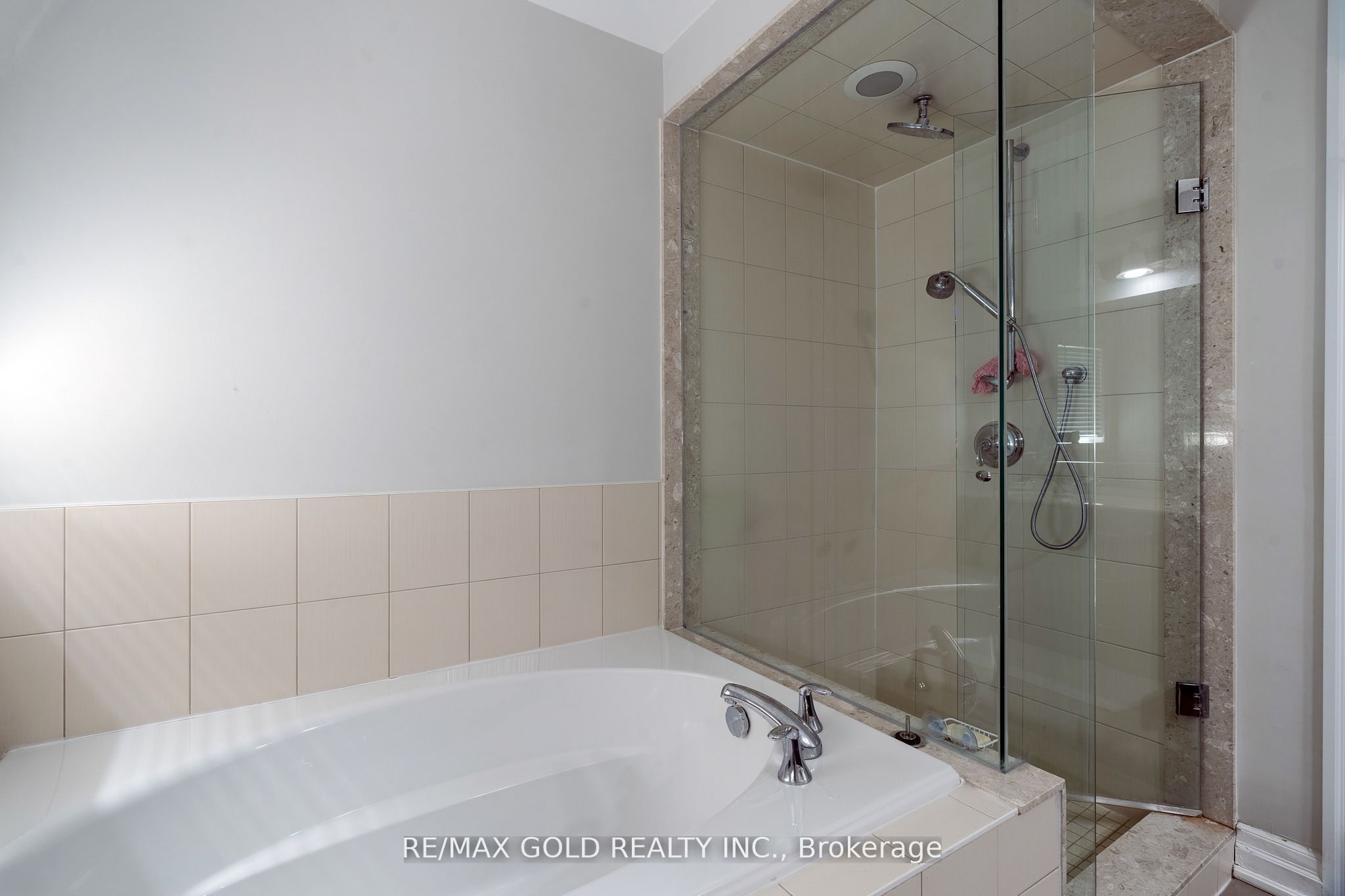 54 Robert Berry Crescent Property Photo 27