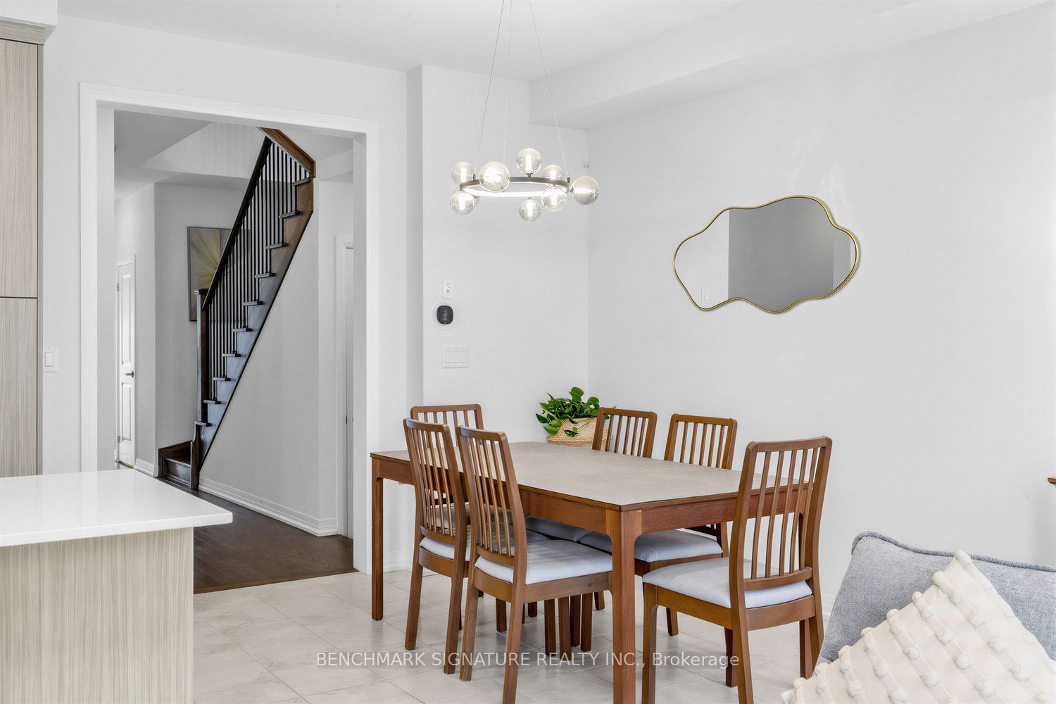 163 Tempel Street Property Photo 4