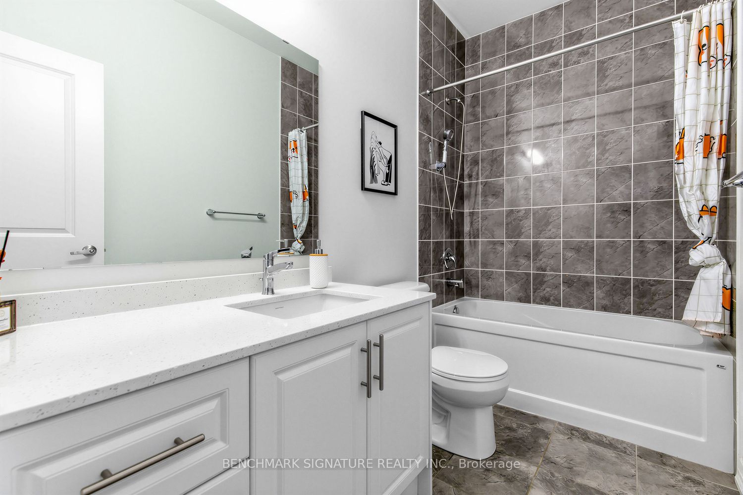 163 Tempel Street Property Photo 12